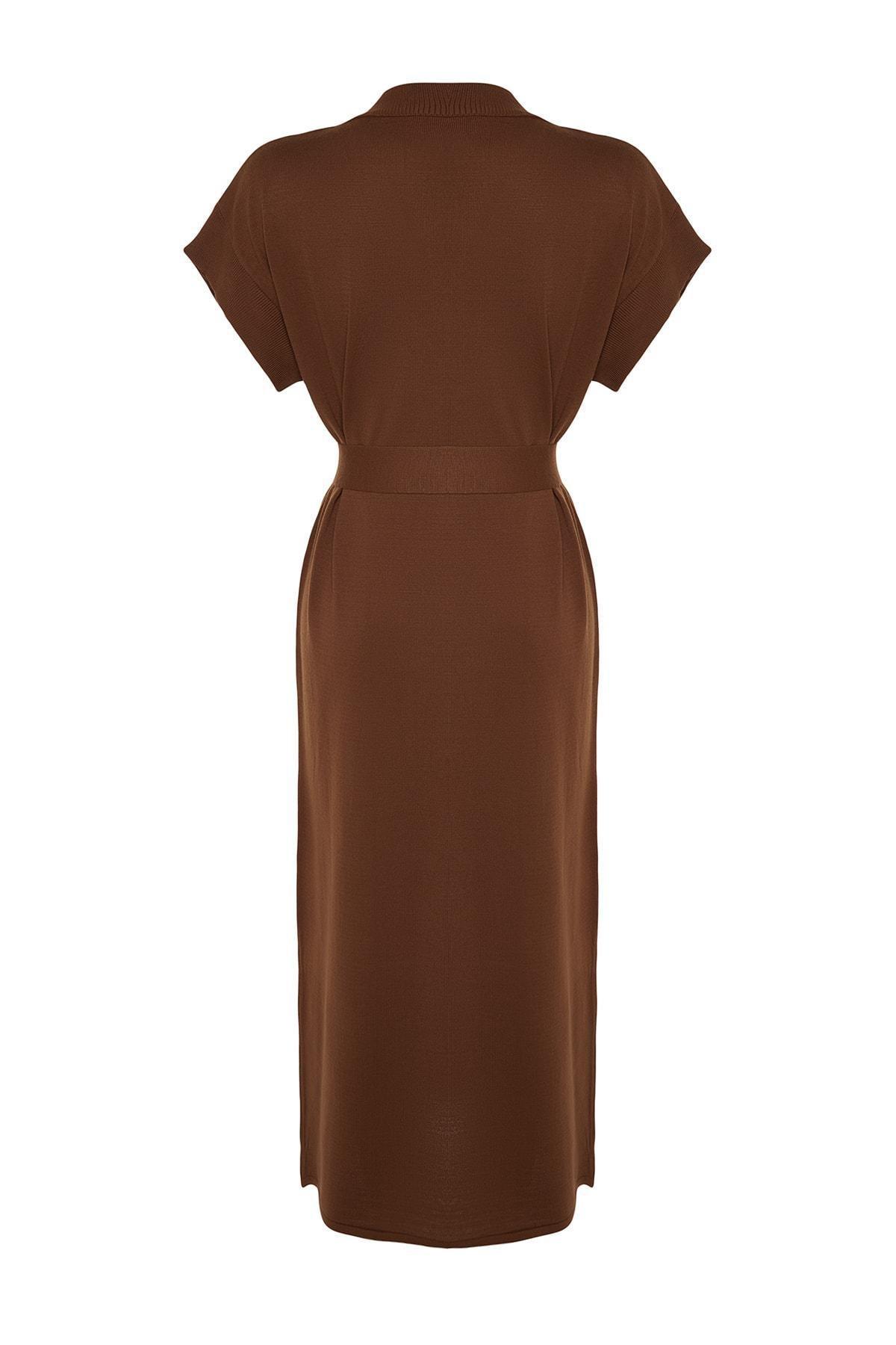 Brown V-Neck Belted Dress, , large image number 7