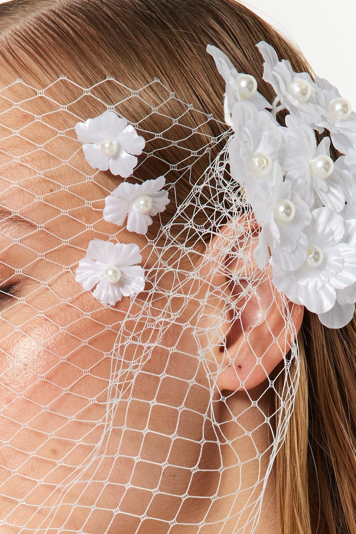 Cream Pearl Flower Detailed Bridal Hair Accessory, , large image number 0