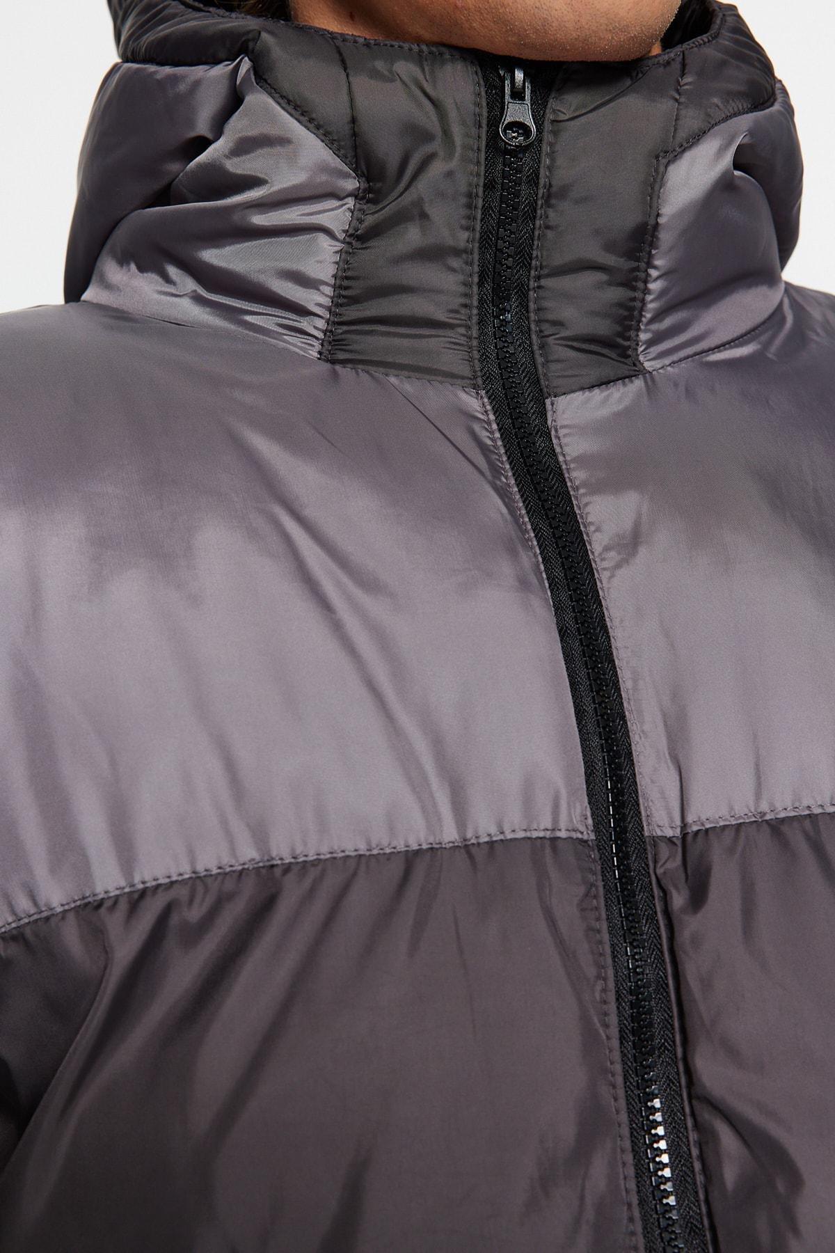 Grey Oversized Hooded Colour Block Winter Coat, , large image number 2