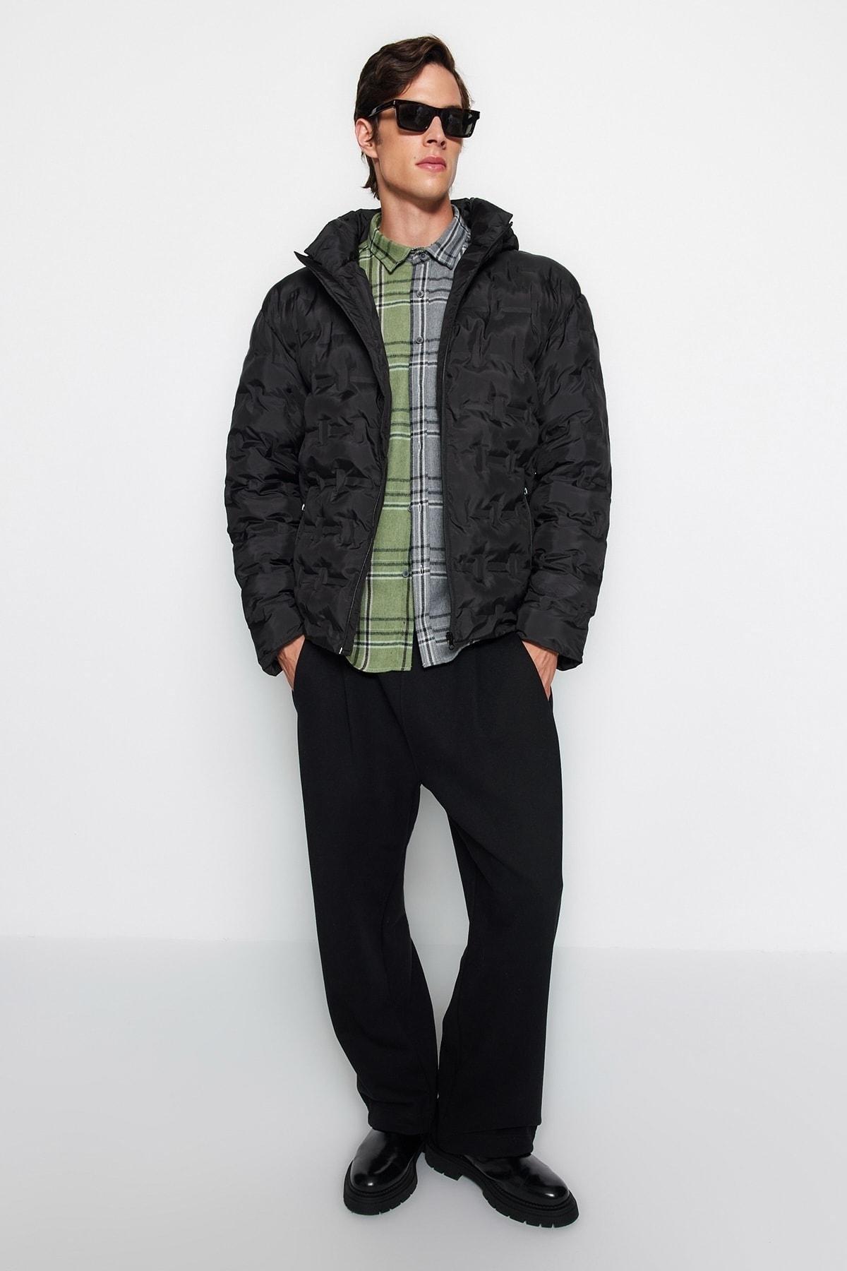 Trendyol - Black Hooded Textured Puffy Winter Coat