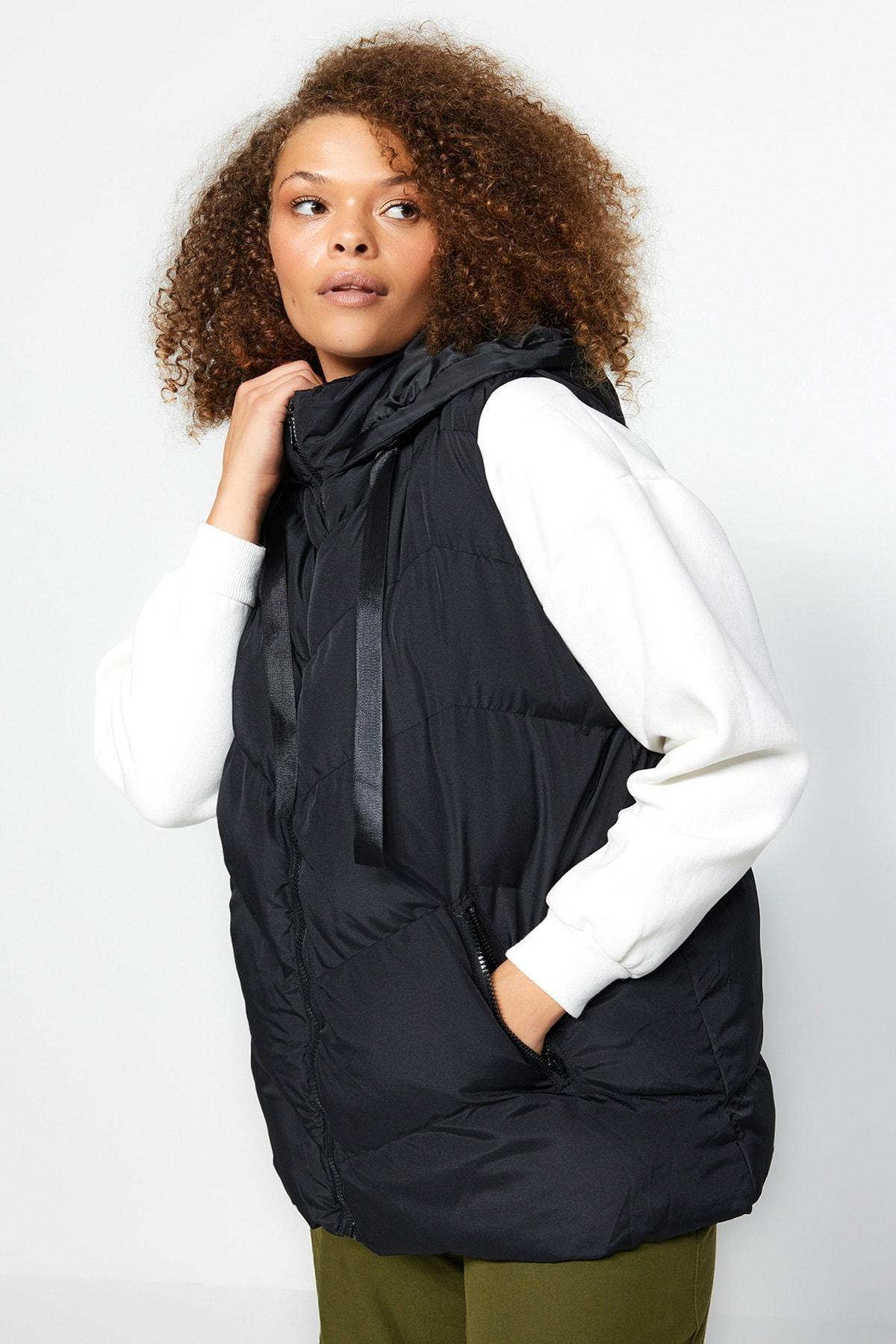 Black Puffer Hooded Plus Size Vest, , large image number 0