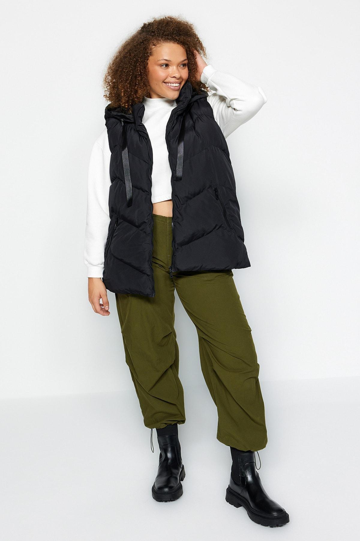 Black Puffer Hooded Plus Size Vest, , large image number 1