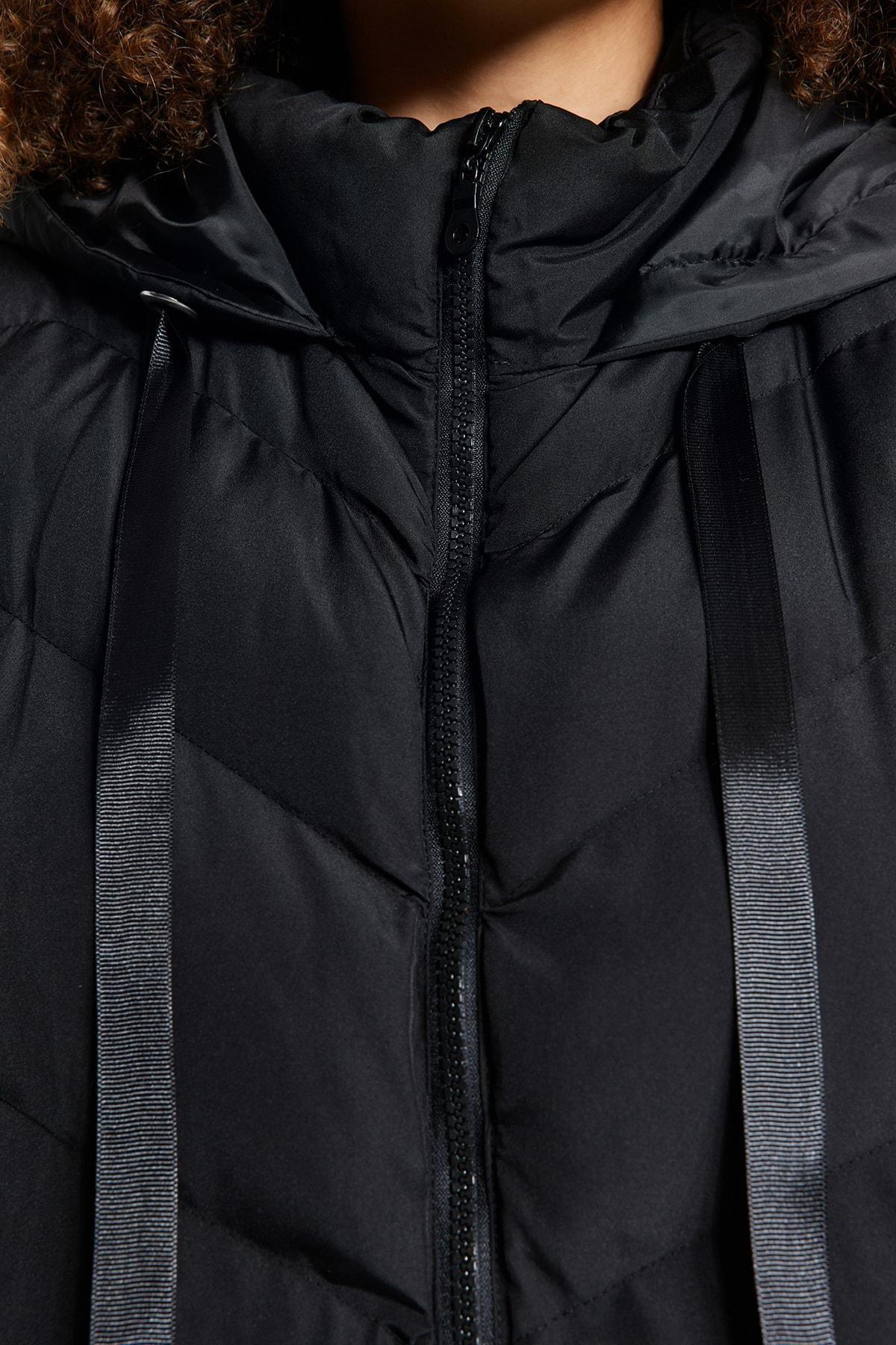Black Puffer Hooded Plus Size Vest, , large image number 4