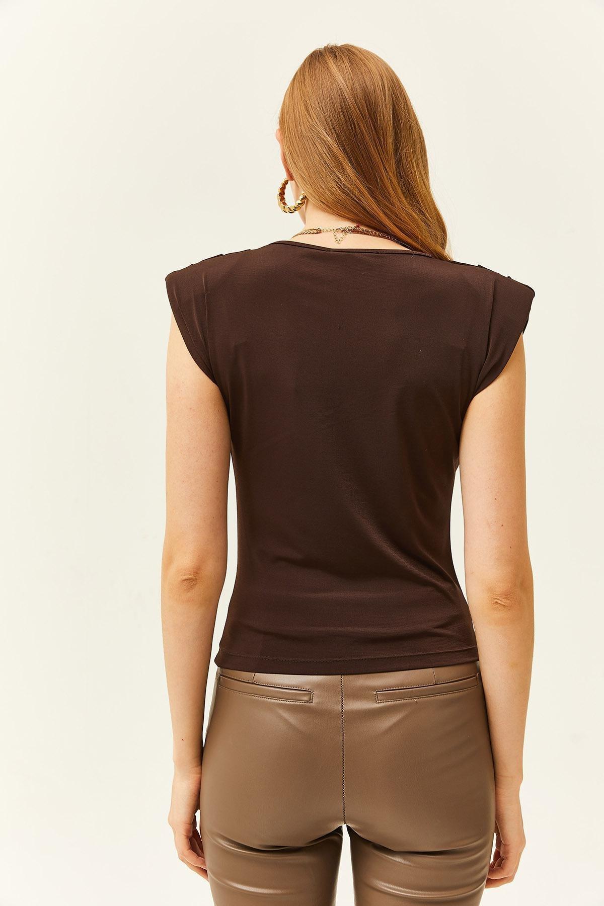 Brown Padded Plunging Collar Flowy Blouse, , large image number 4