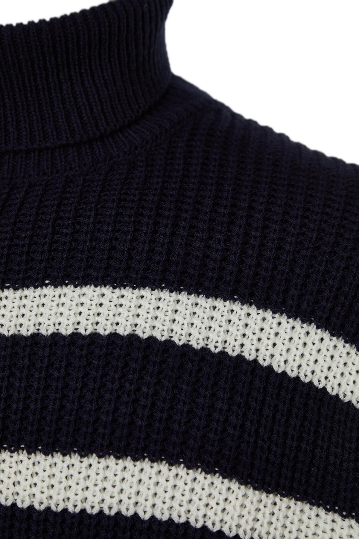 Navy Oversize Off-Shoulder Sweater, , large image number 3