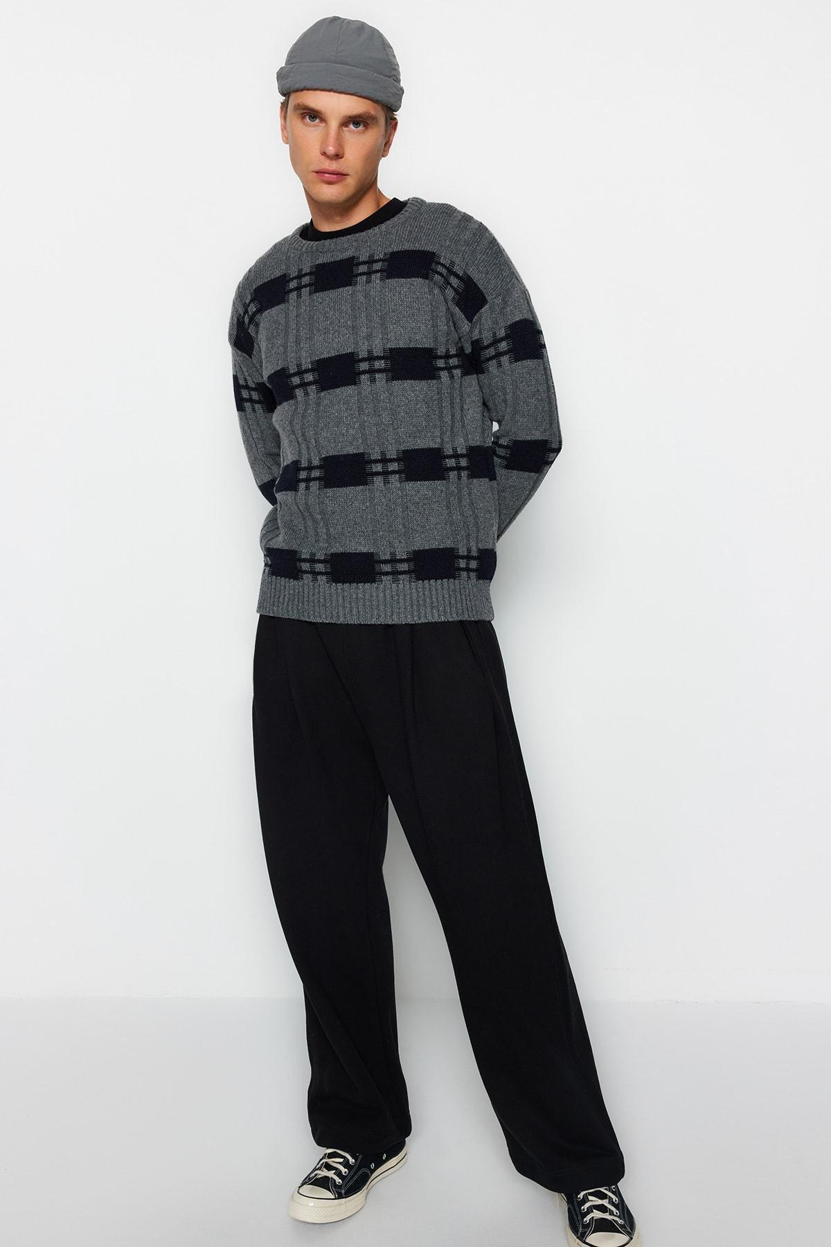 Trendyol - Grey Crew Neck Knitwear Sweater