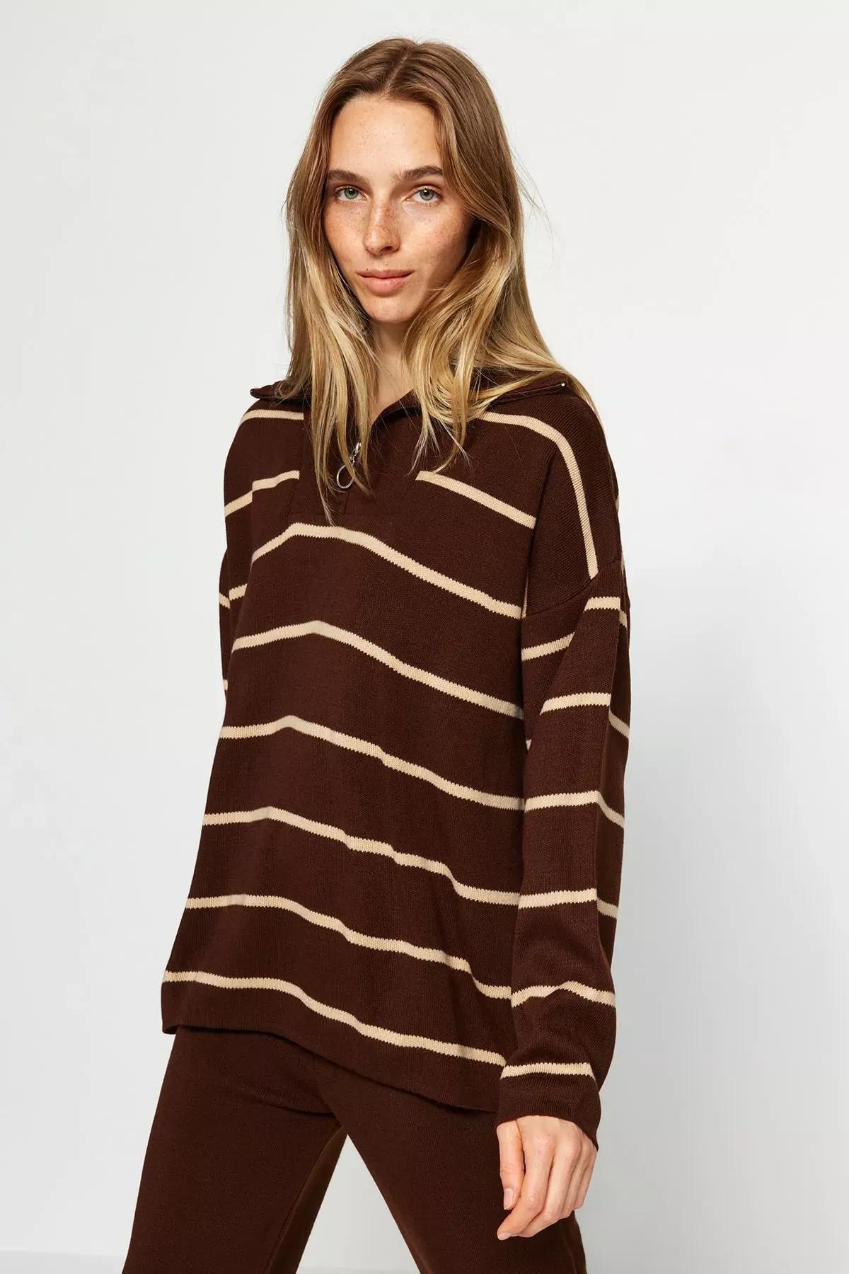 Brown Wide Fit Knitwear Co-Ord Set, , large image number 2