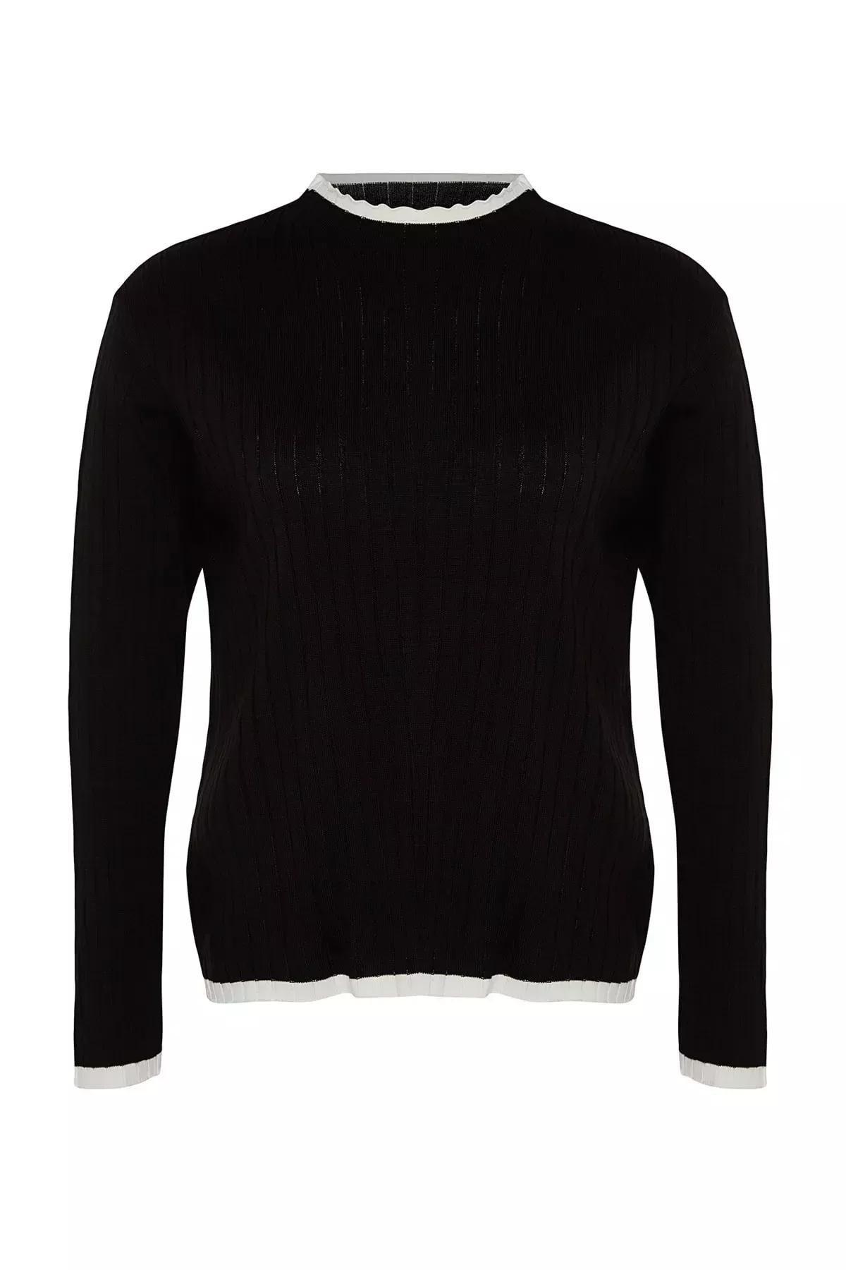 Black Collared Plus Size Sweater, , large image number 5