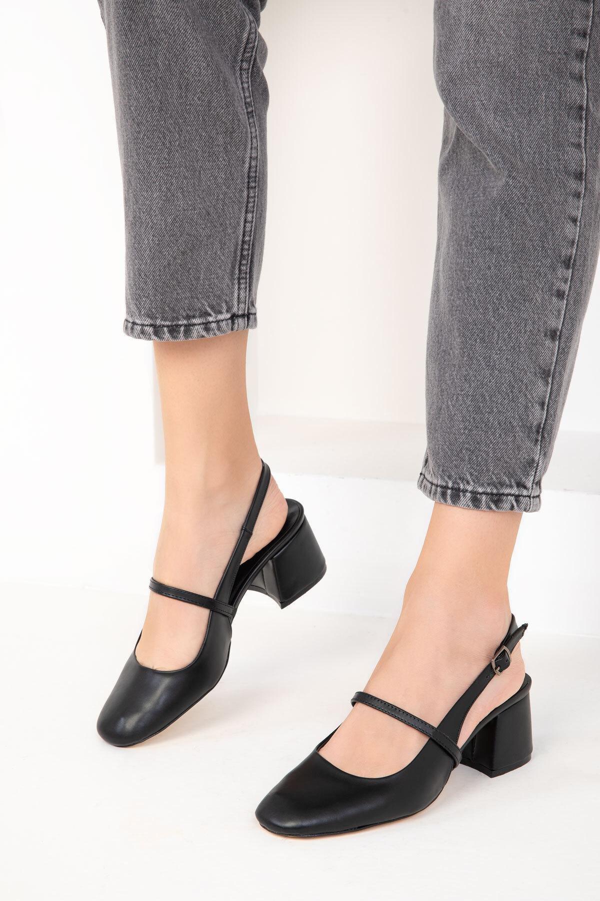 Black Classic Heeled Shoes, , large image number 1