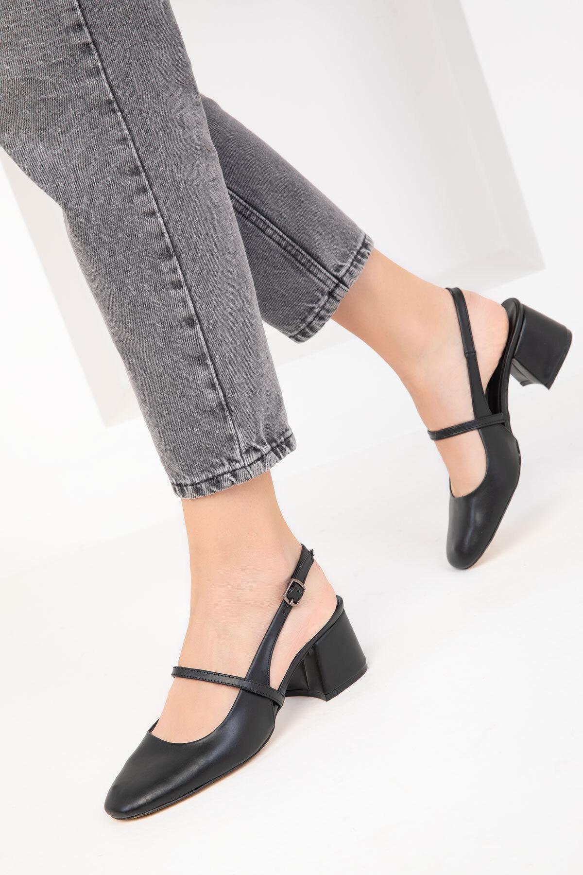 Black Classic Heeled Shoes, , large image number 2
