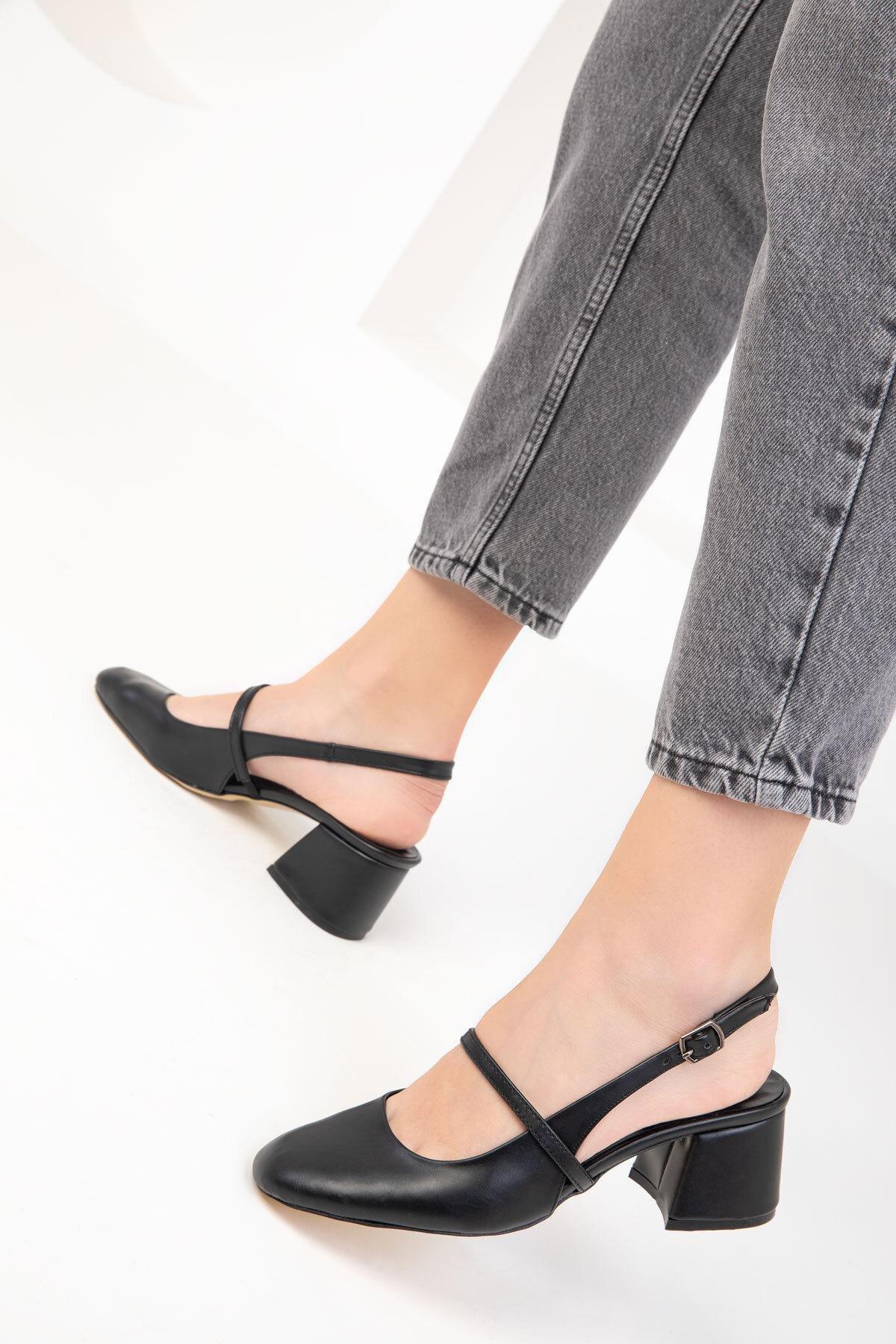 Black Classic Heeled Shoes, , large image number 4