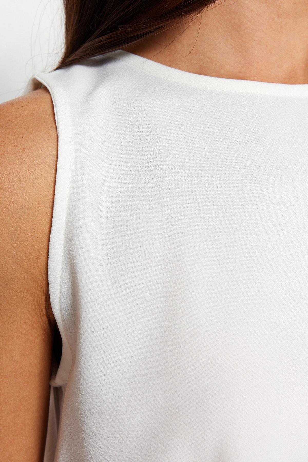White Sleeveless Crewneck Knitted Blouse, , large image number 4