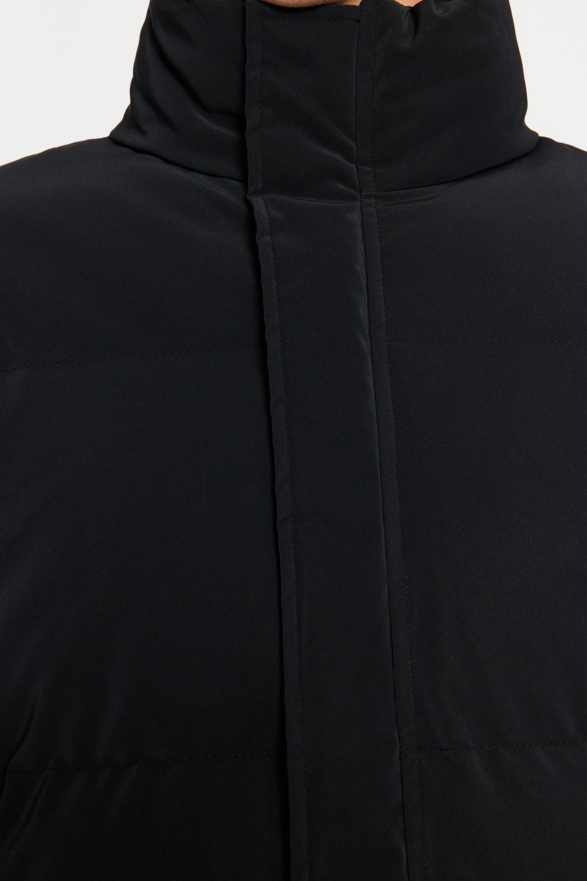 Black Puffer Jacket, , large image number 3