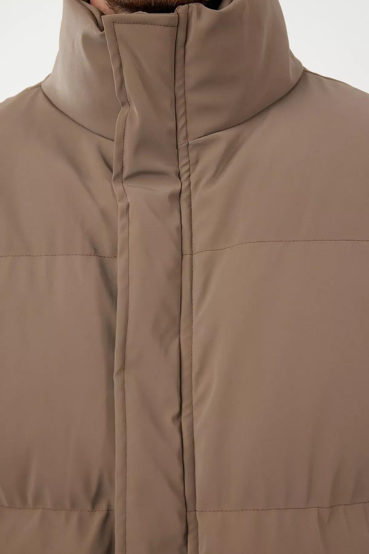 Brown Oversize Stand Collar Puffer Coat, , large image number 3