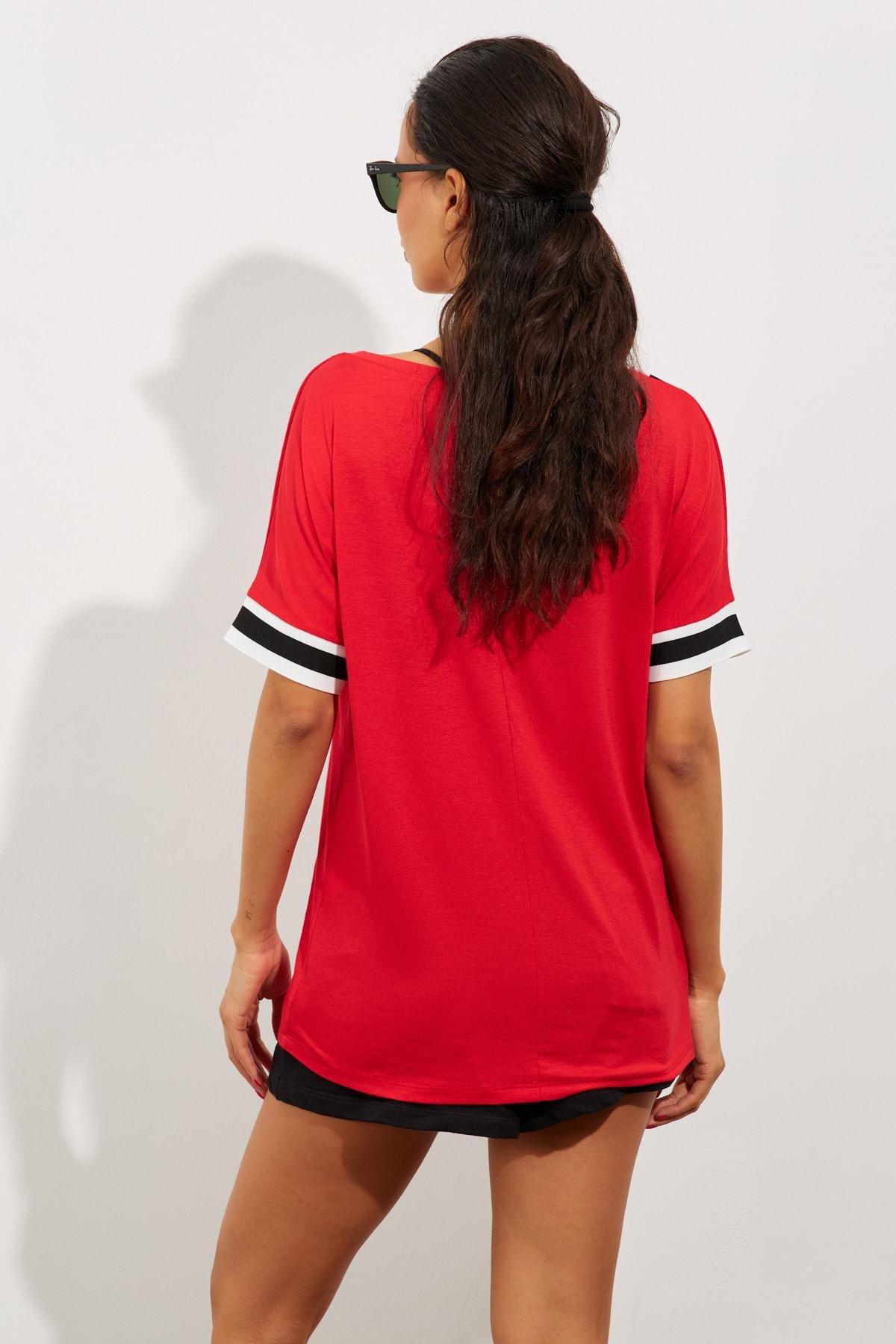 Red Asymmetrical Collar Contrast T-Shirt, , large image number 2
