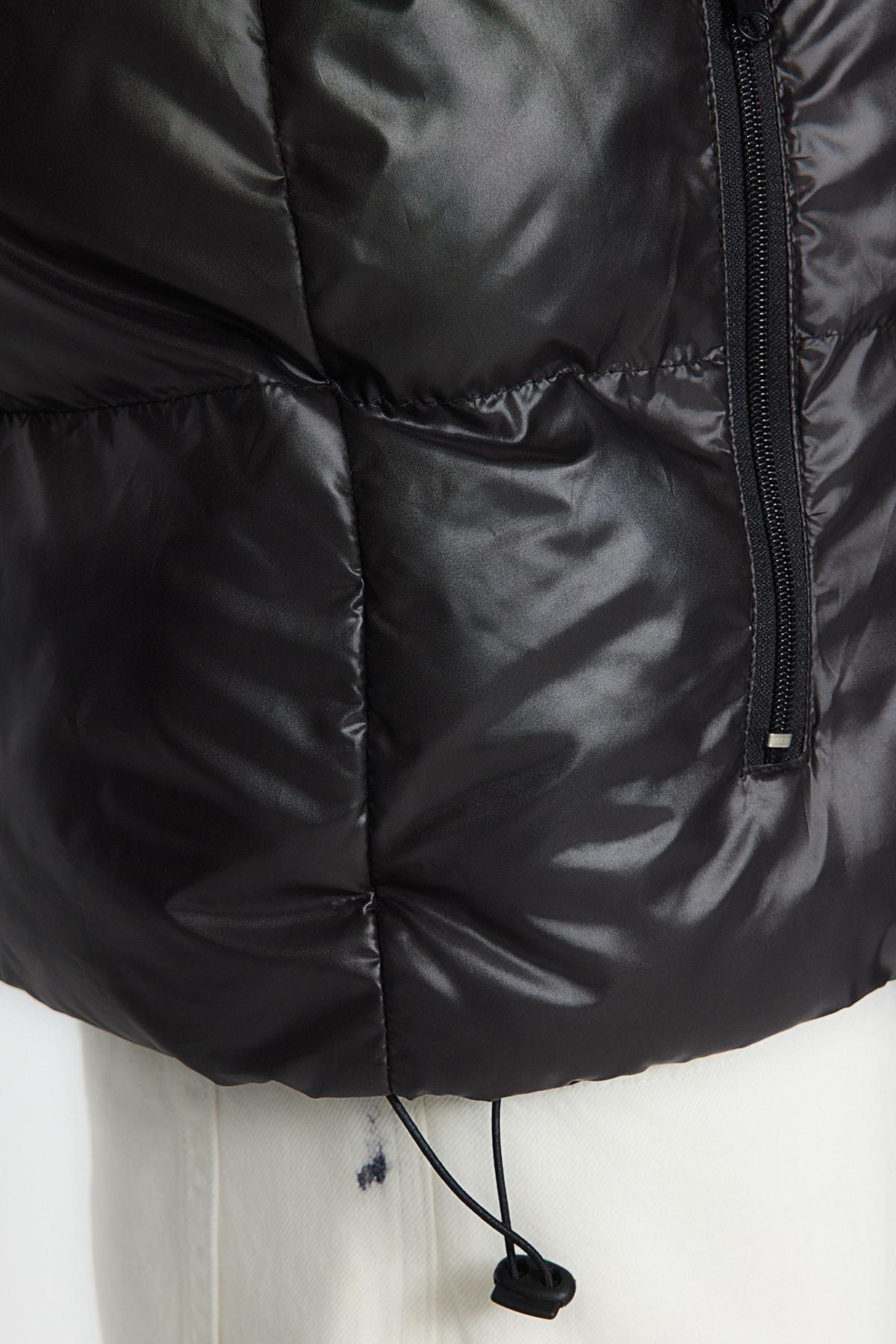 Black Hooded Block Water And Wind Resistant Coat<br>, , large image number 5