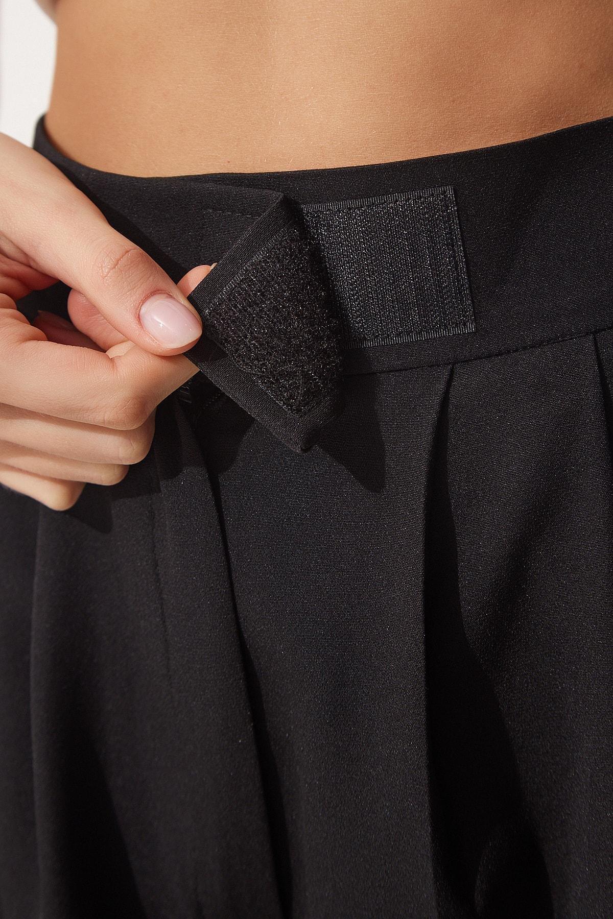 Black Relaxed Pants, , large image number 3