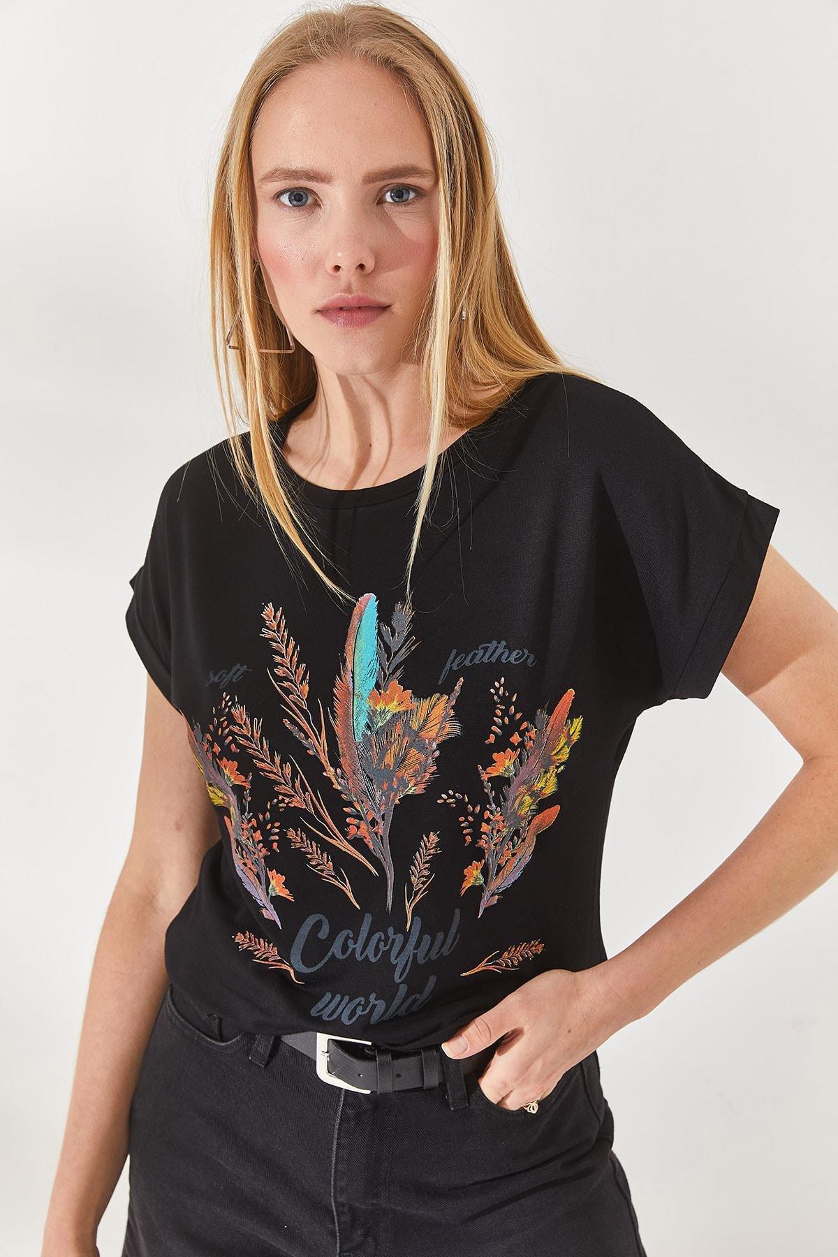 Olalook - Black Feathered Printed T-Shirt