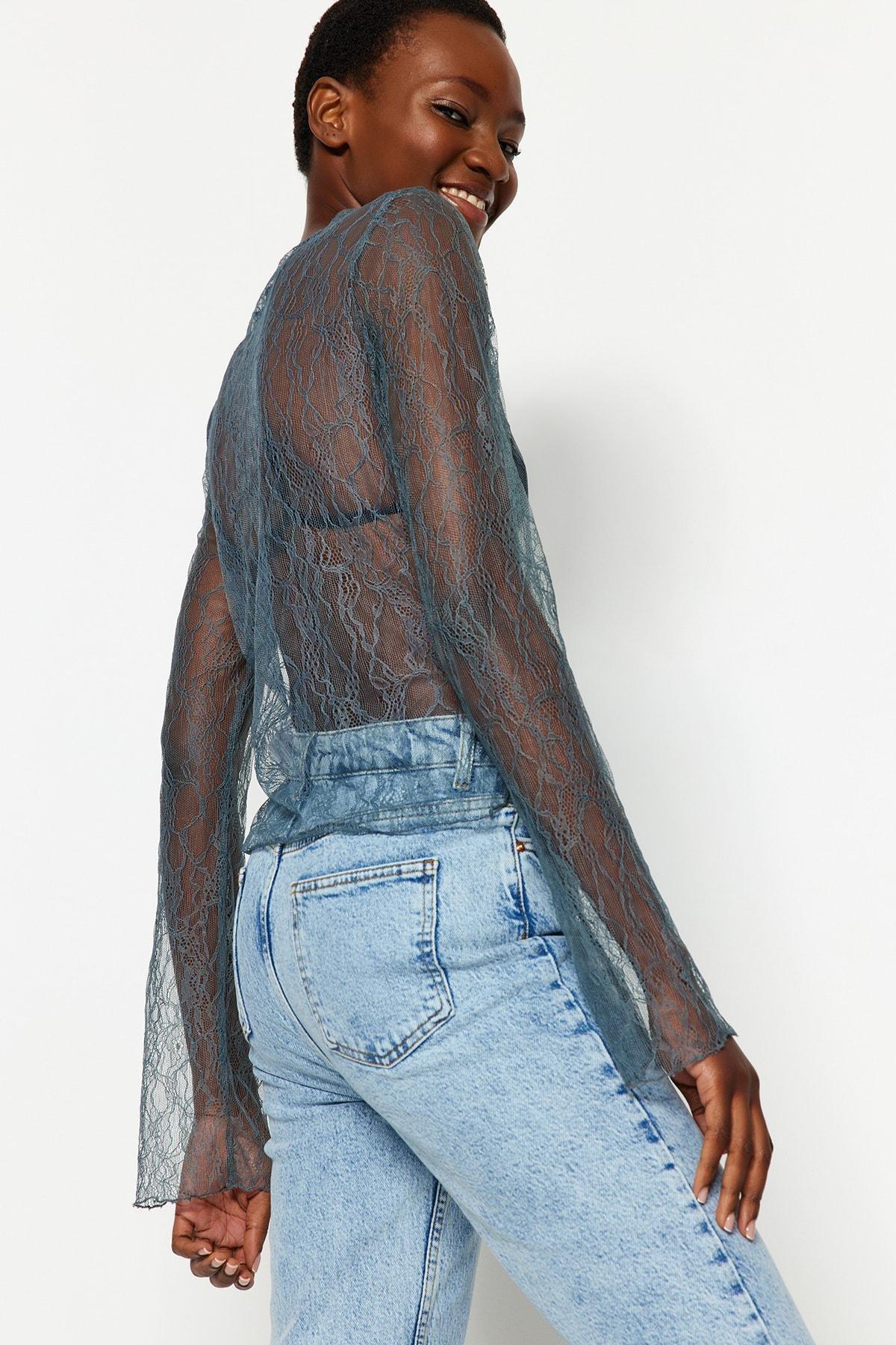 Grey Fitted Crewneck Lace Flexible Blouse, , large image number 1