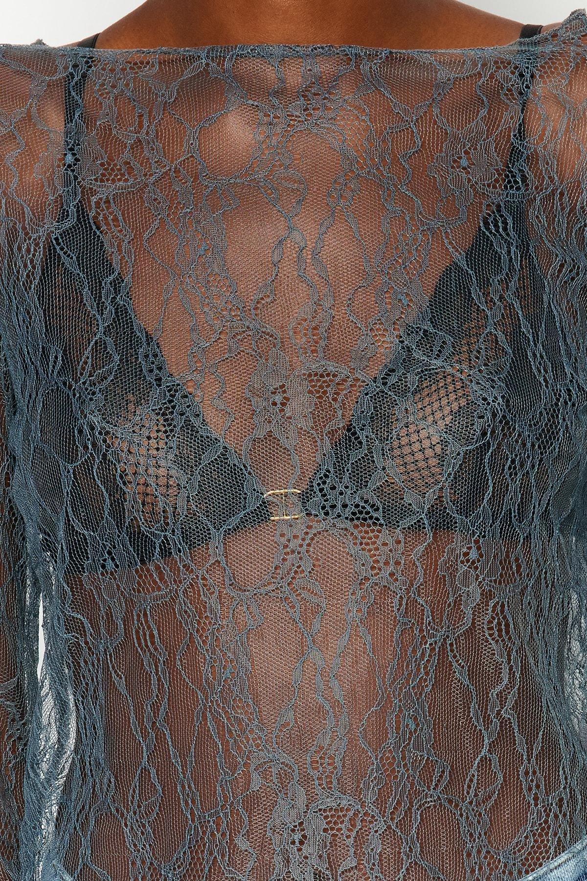 Grey Fitted Crewneck Lace Flexible Blouse, , large image number 2