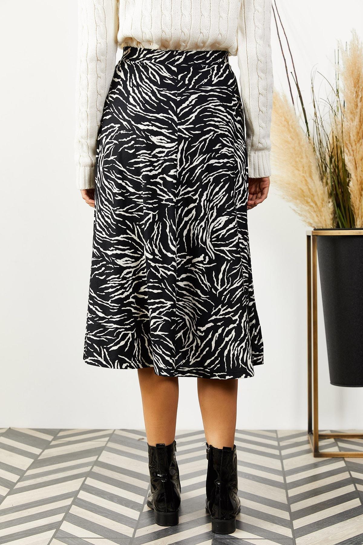 Womens Black Patterned A-Line Suede Skirt With Elastic Waist ETK-19000141, single, , large image number 4