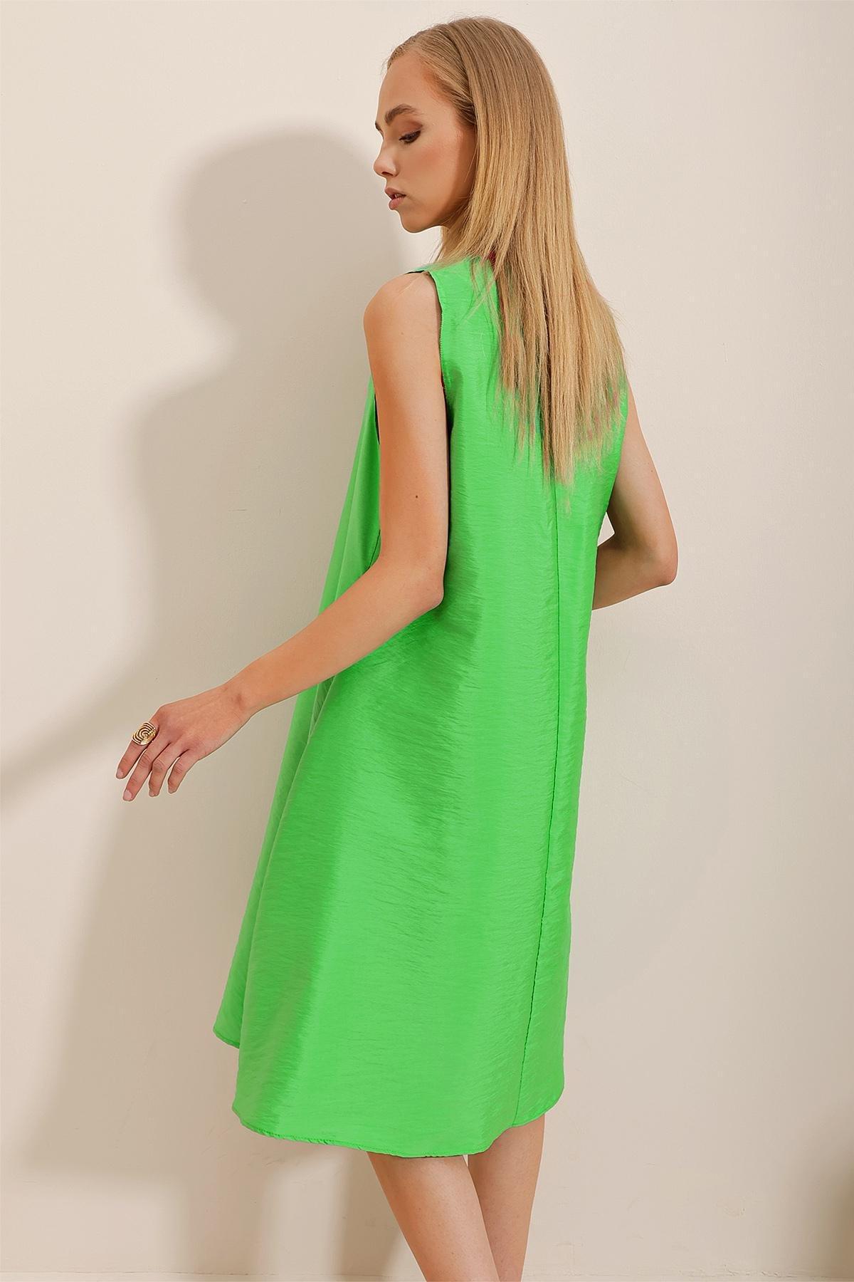 Green V-Neck A-Line Dress, , large image number 2