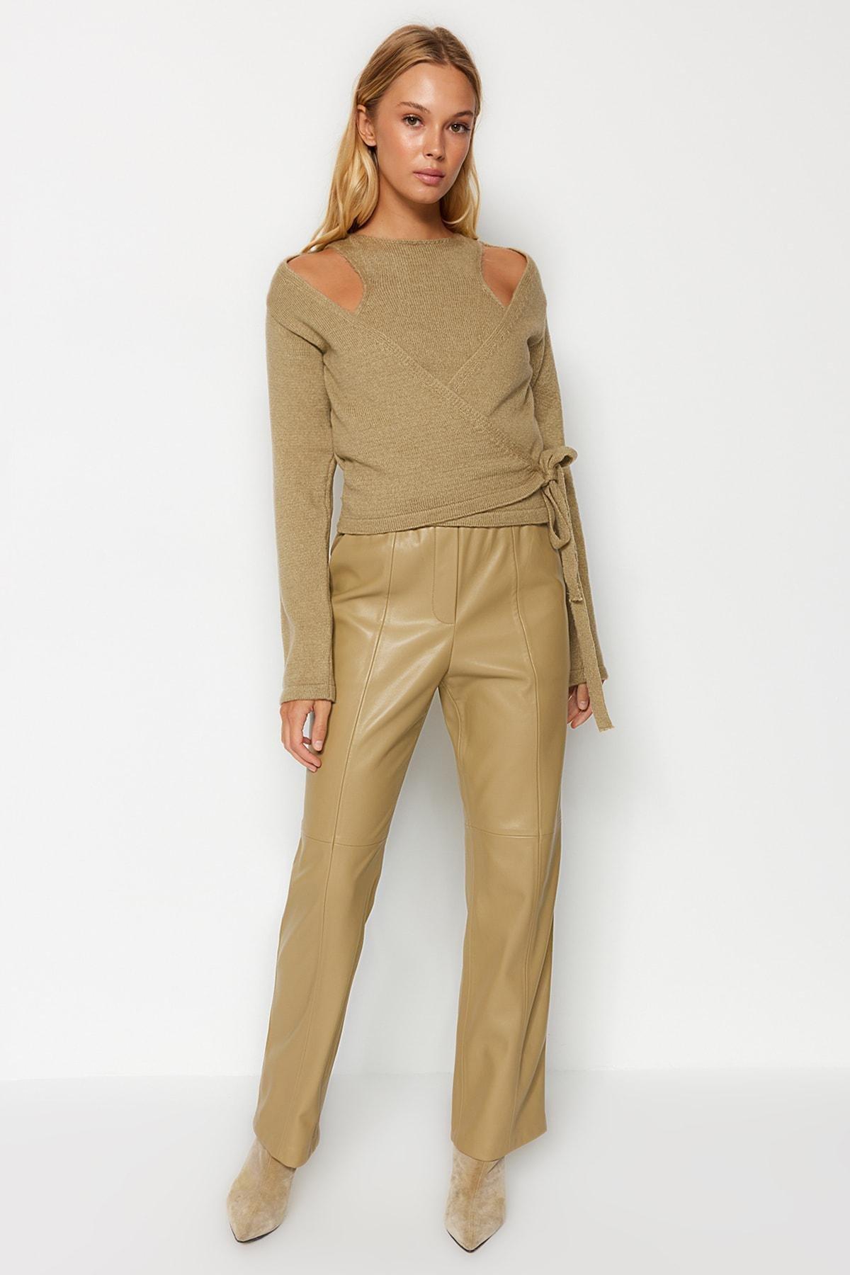 Trendyol - Beige Textured Blouse Sweater Suit