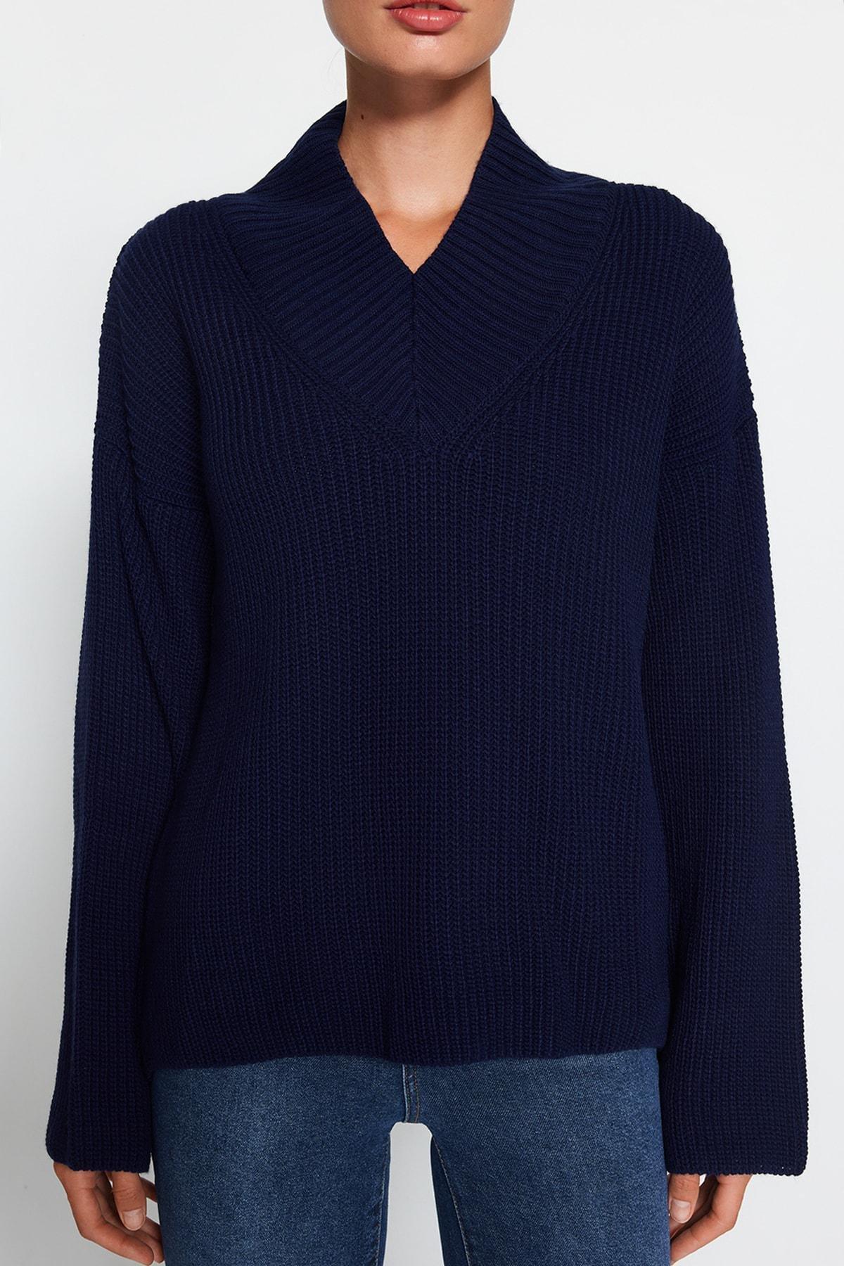 Trendyol - Navy Wide Fit Knitted Sweater
