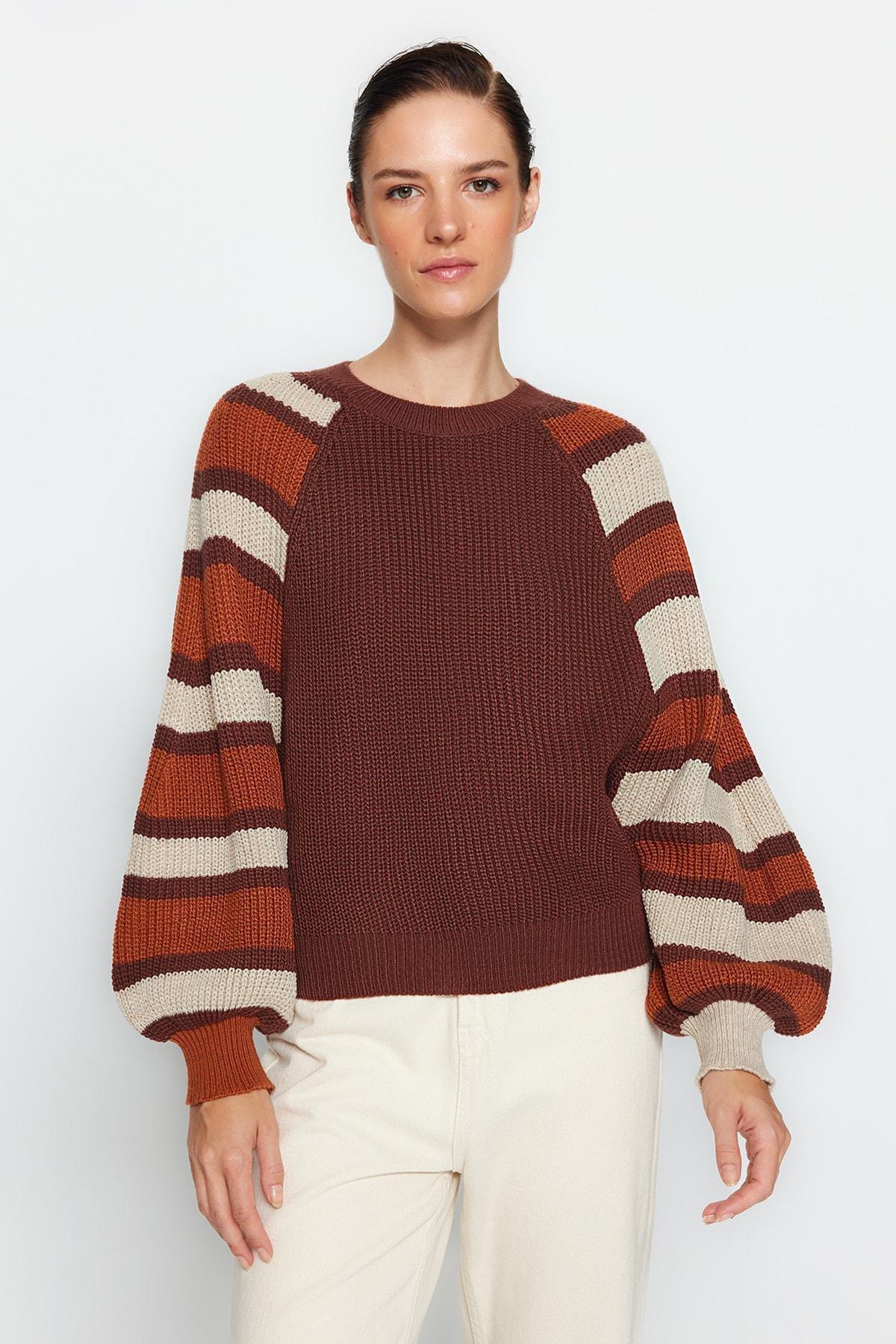 Trendyol - Brown Regular Sweater