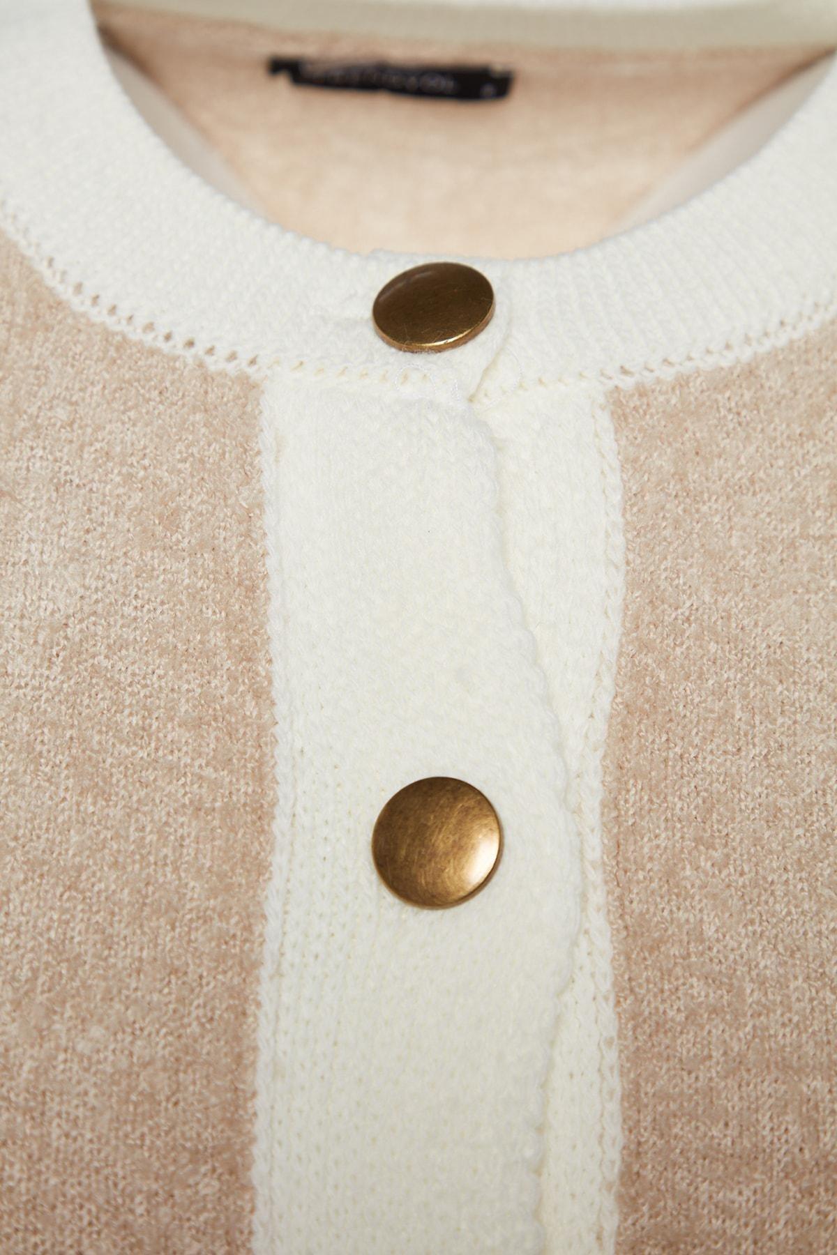 Trendyol - Cream Textured Detailed Knitted Cardigan
