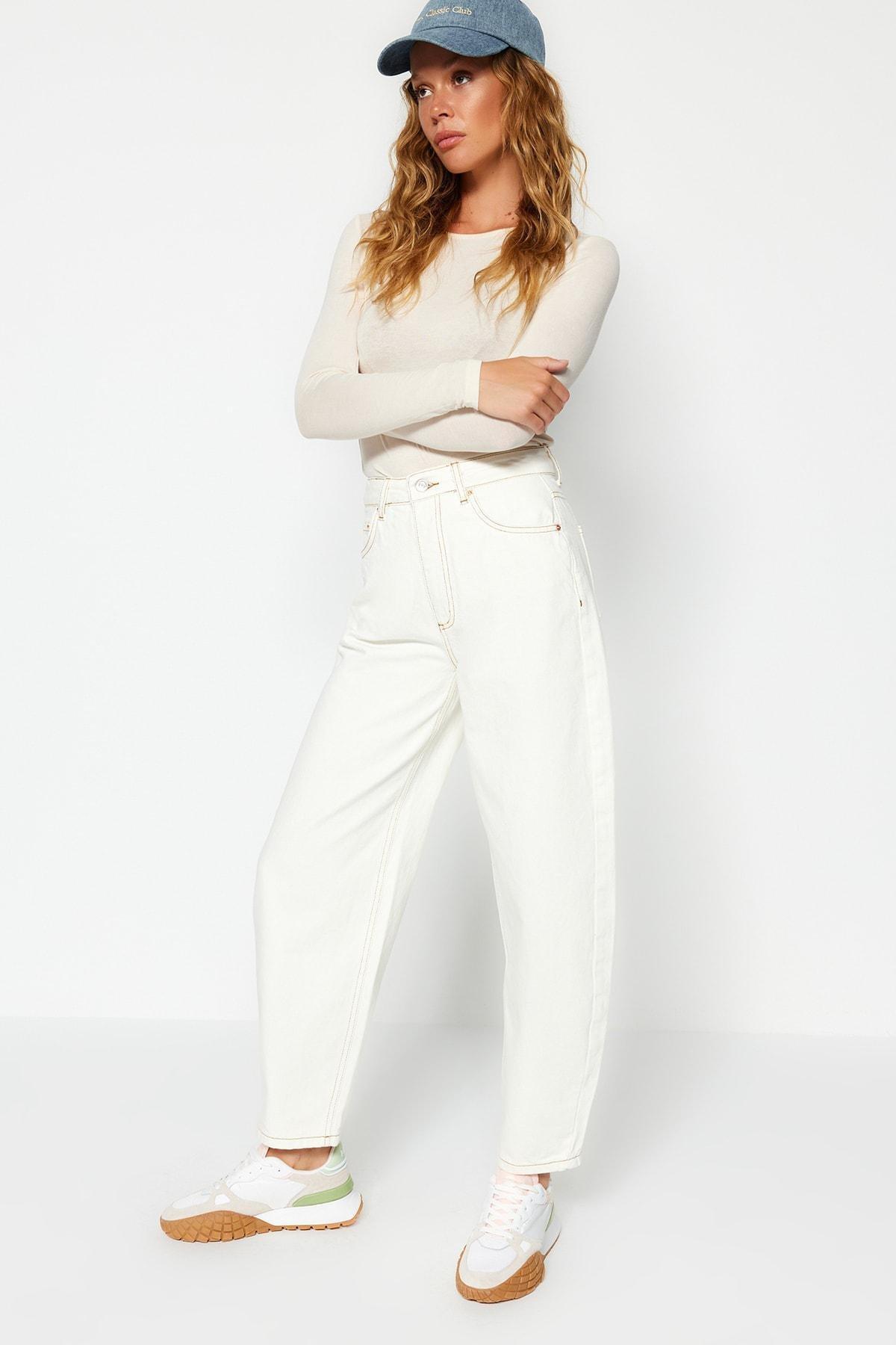 Trendyol - White Boyfriend Jeans