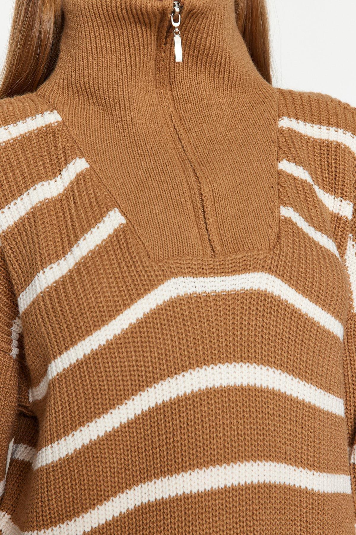 Brown Zipper Striped Knitwear Co-Ord, CAMEL, large image number 4