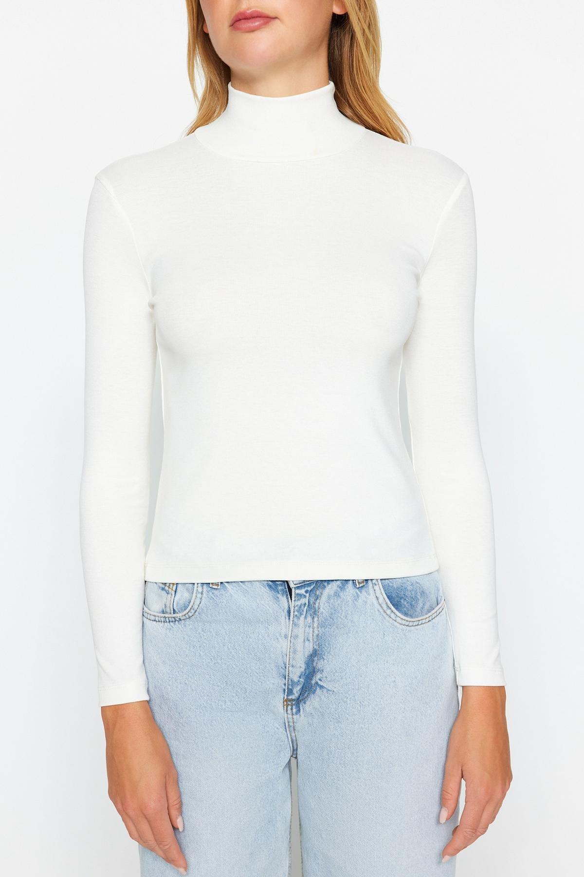 White Turtleneck Fitted Knitted Blouse, , large image number 2