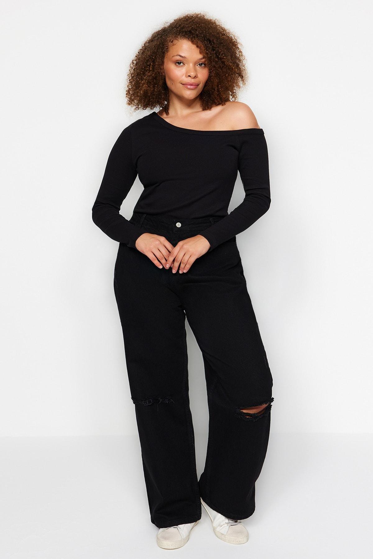 Black Fitted Plus Size Blouse, , large image number 2