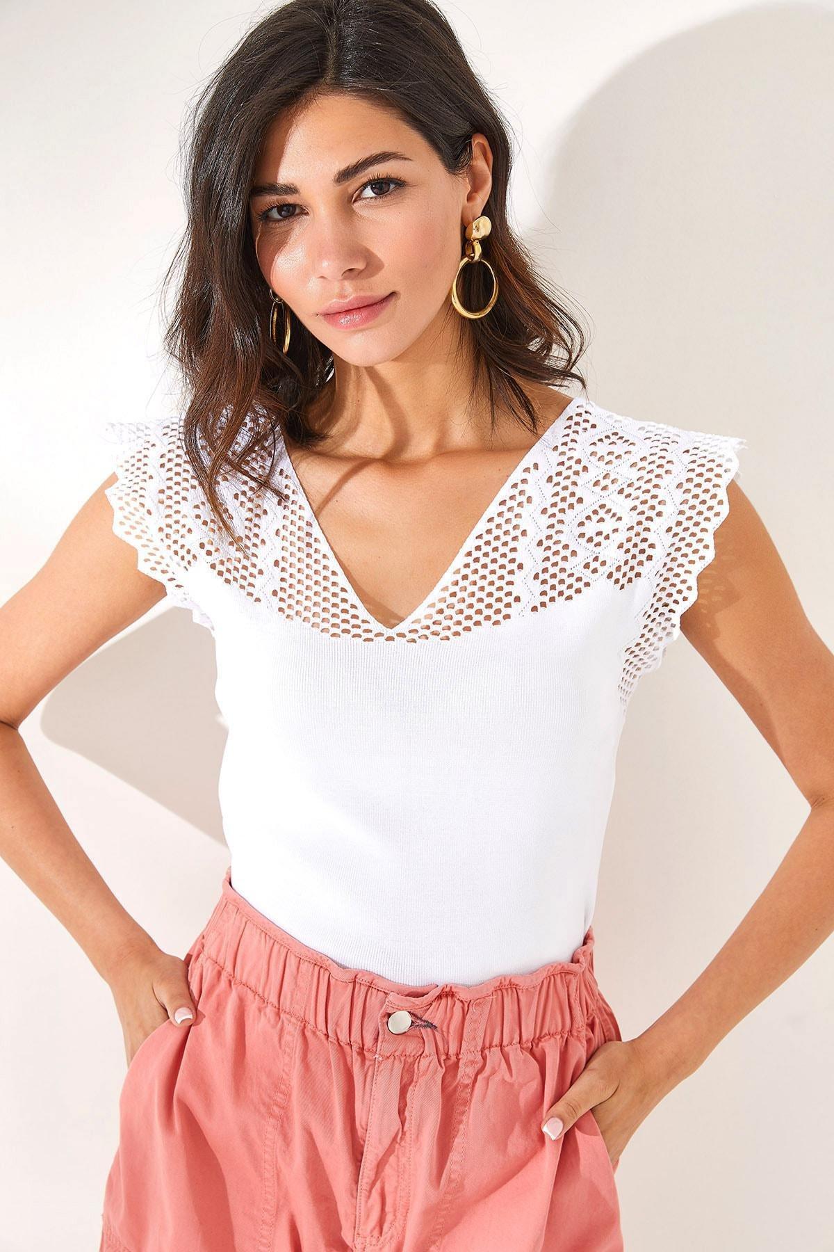 Olalook - White V-Neck Openwork Knitted Blouse