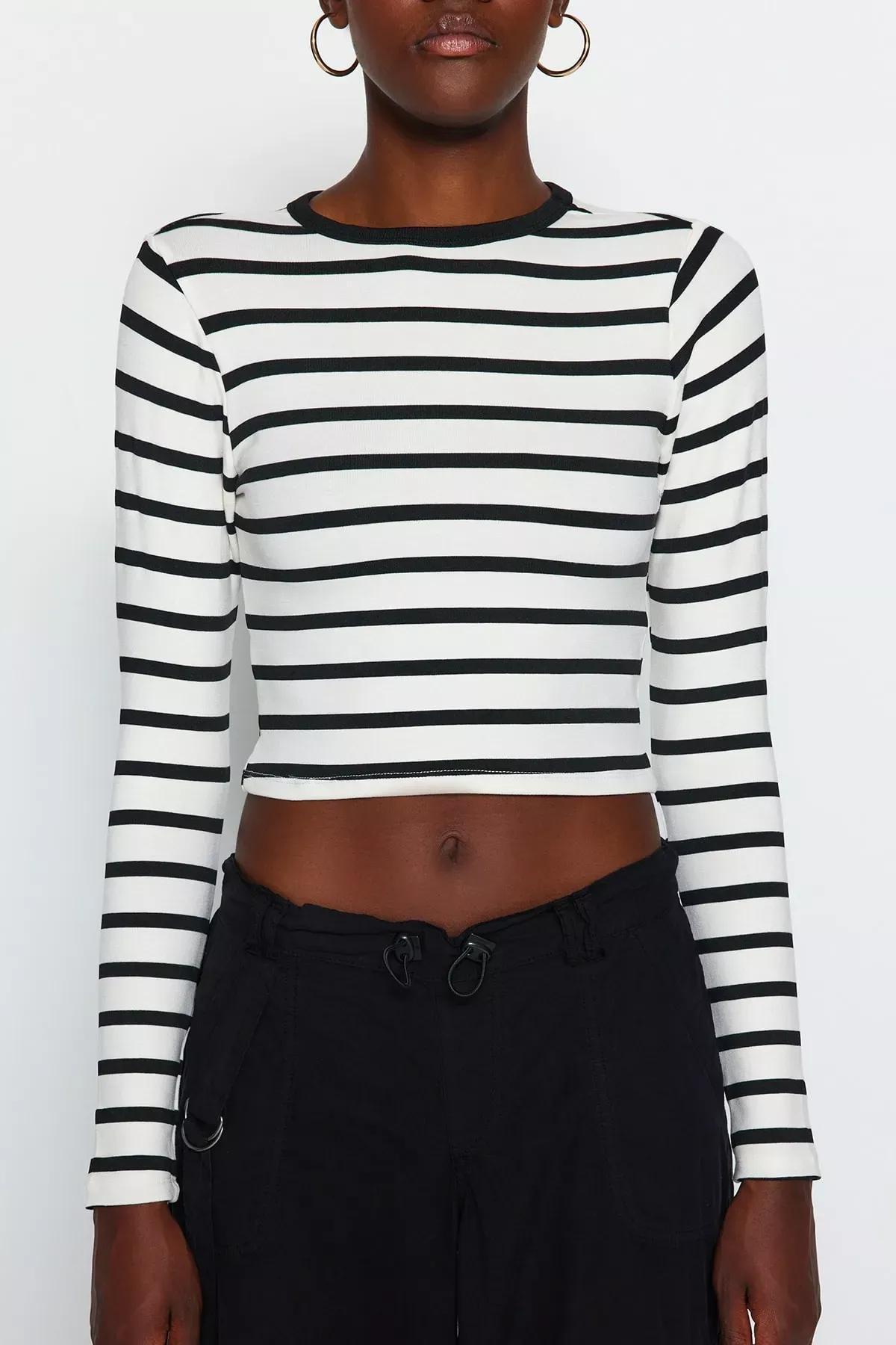 Black Striped Crop Stretchy Knitted Blouse, BLACK, large image number 3
