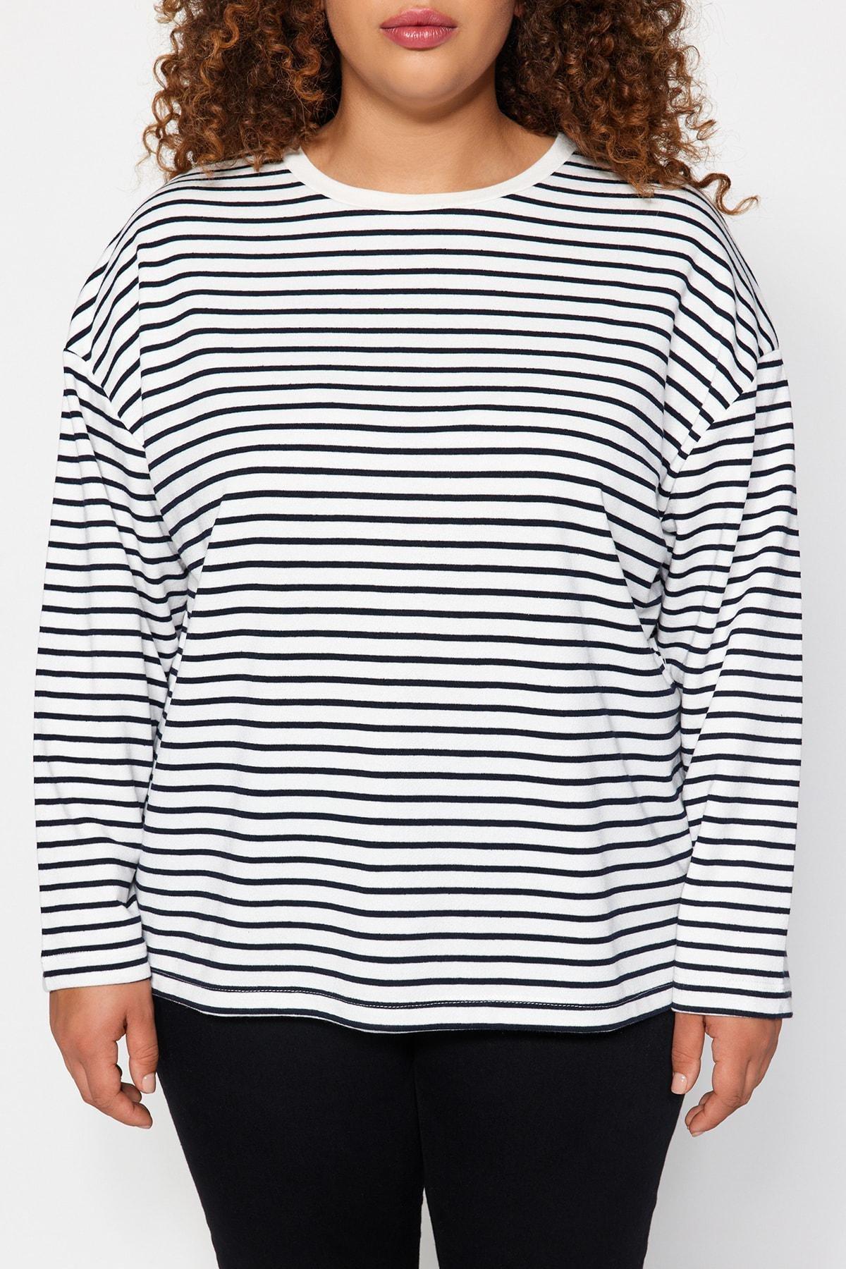 Trendyol - White Thick Fleece Striped Sweatshirt