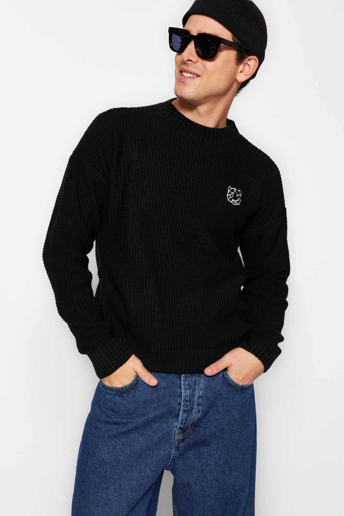 Black Oversize Embroidered Knitwear Sweater, , large image number 1
