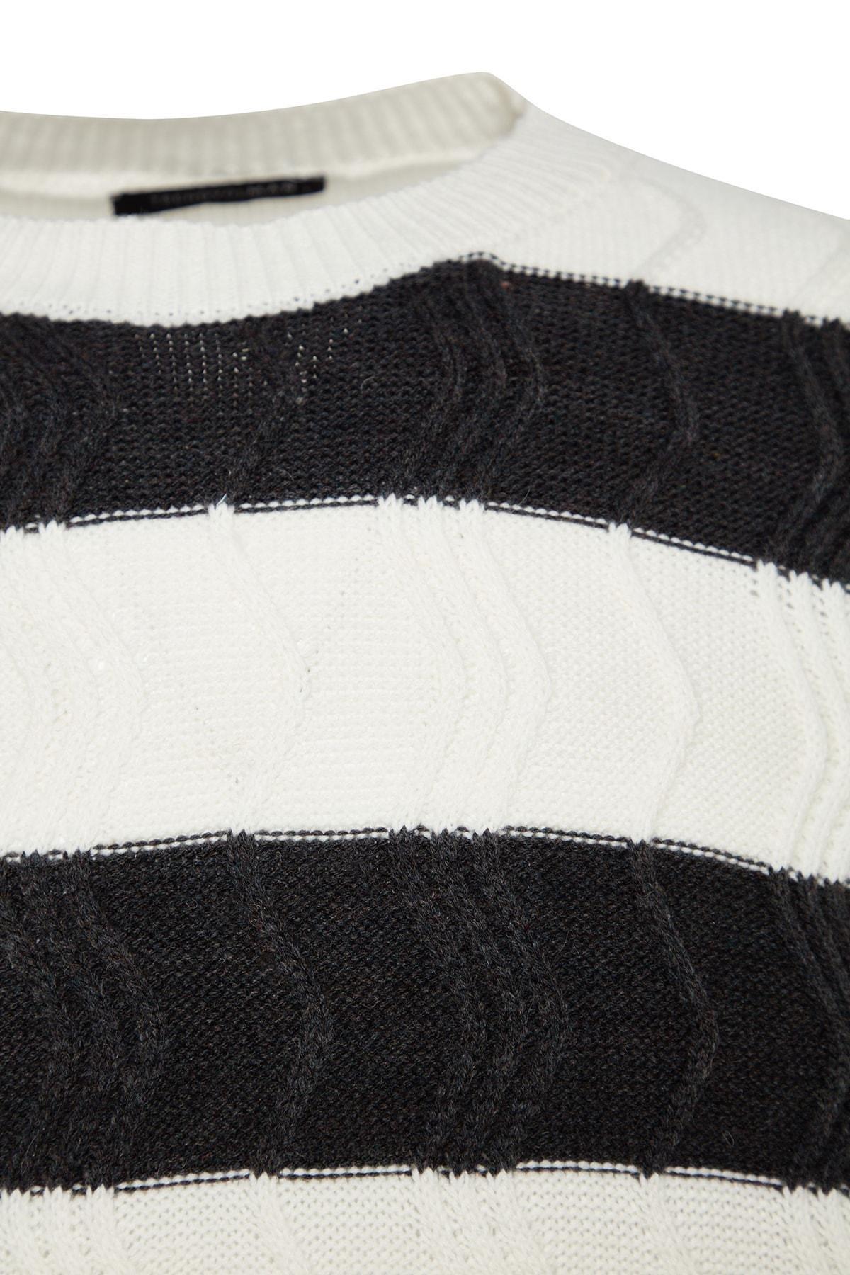 Trendyol - Cream Oversize Striped Knitwear Sweater