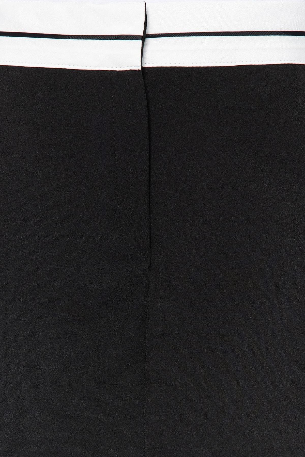 Black Waist Detail Woven Skort, , large image number 4