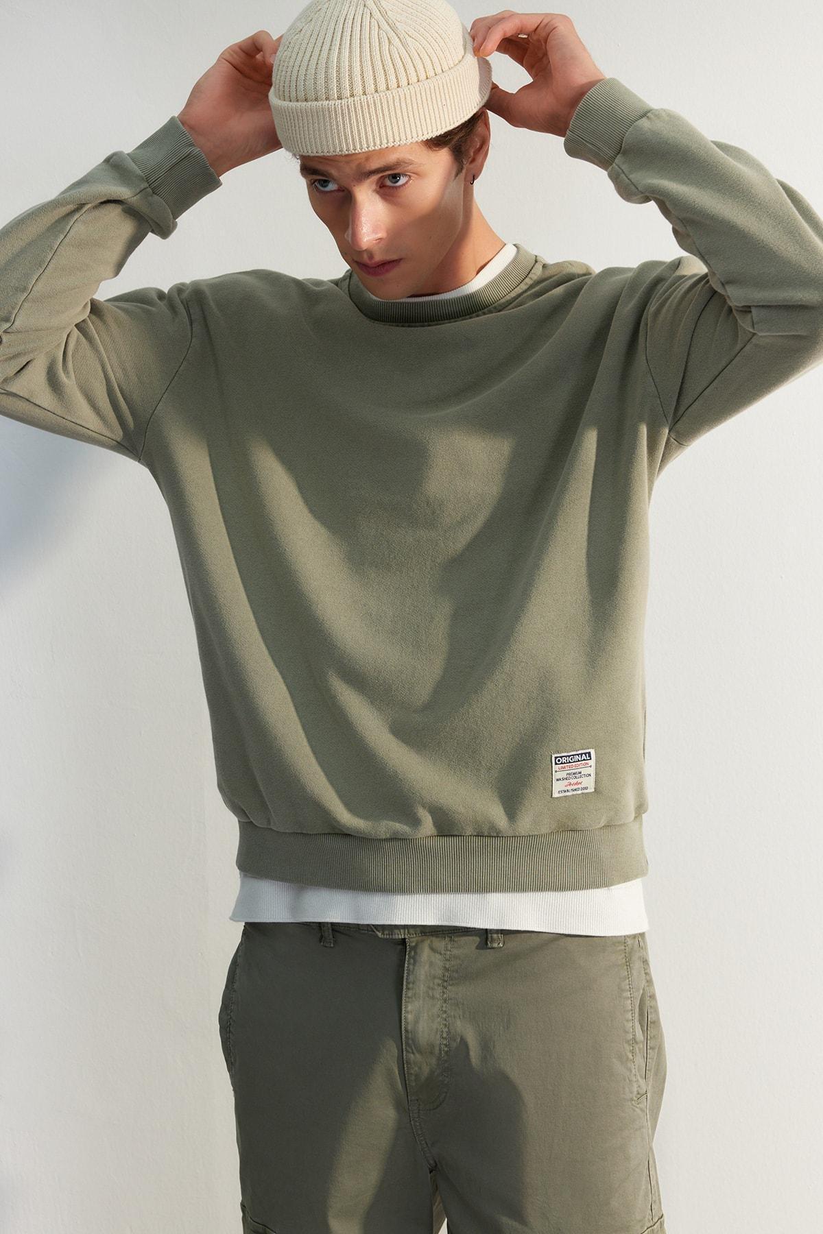 Trendyol - Green Limited Edition Relaxed Sweatshirt