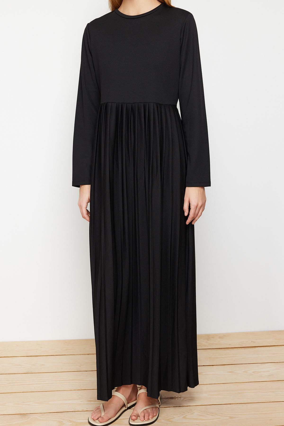 Black Pleated Scuba Knit Dress, , large image number 4