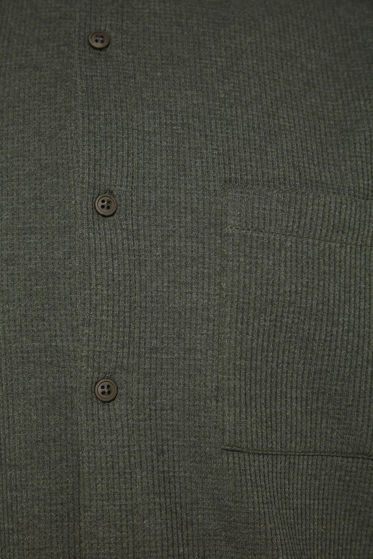 قميص كاجوال مُحاك بملمس بارز، كاكي, Khaki, large image number 5