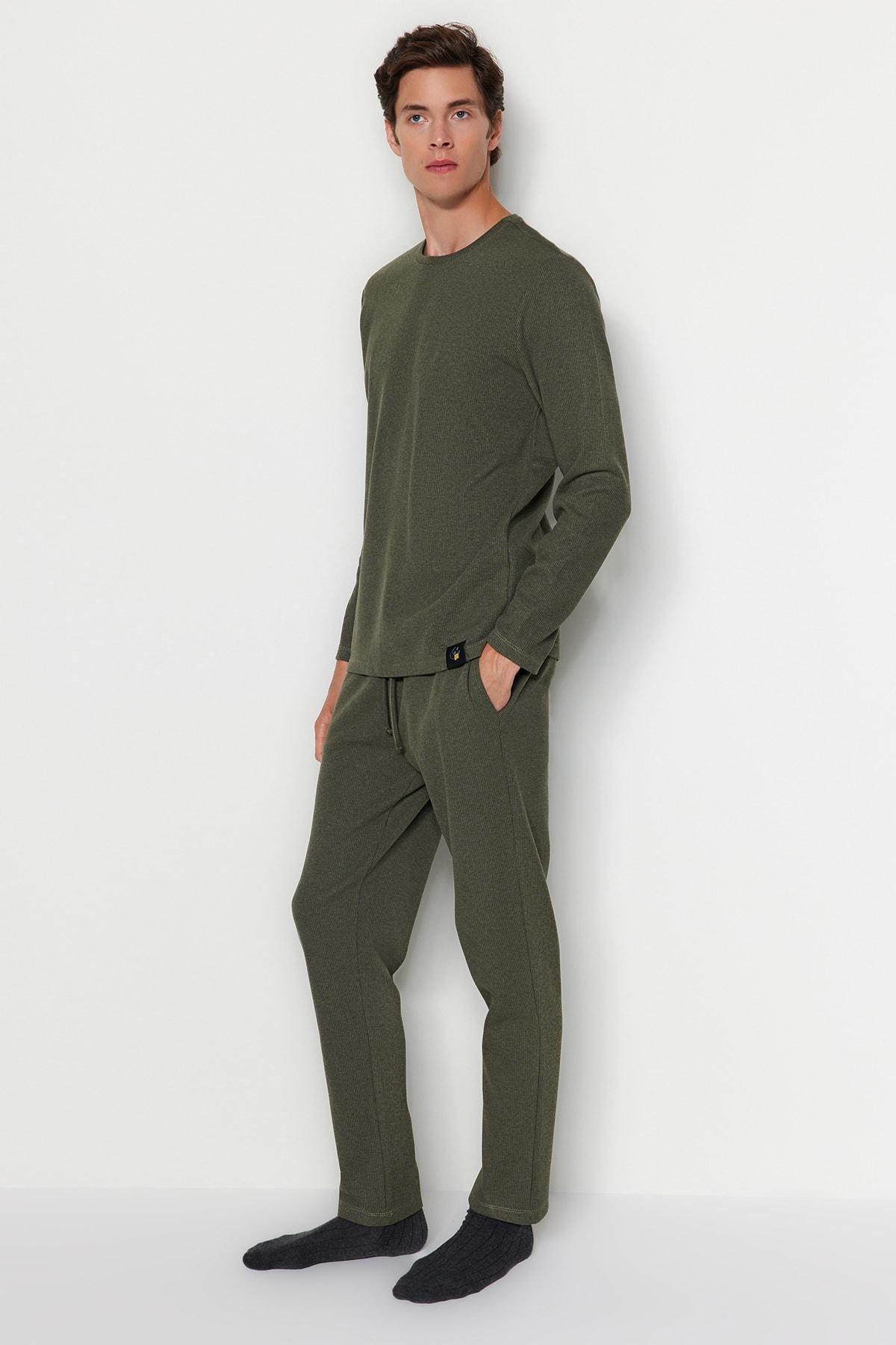 Trendyol - Khaki Regular Waffle Knitted Pyjamas Set