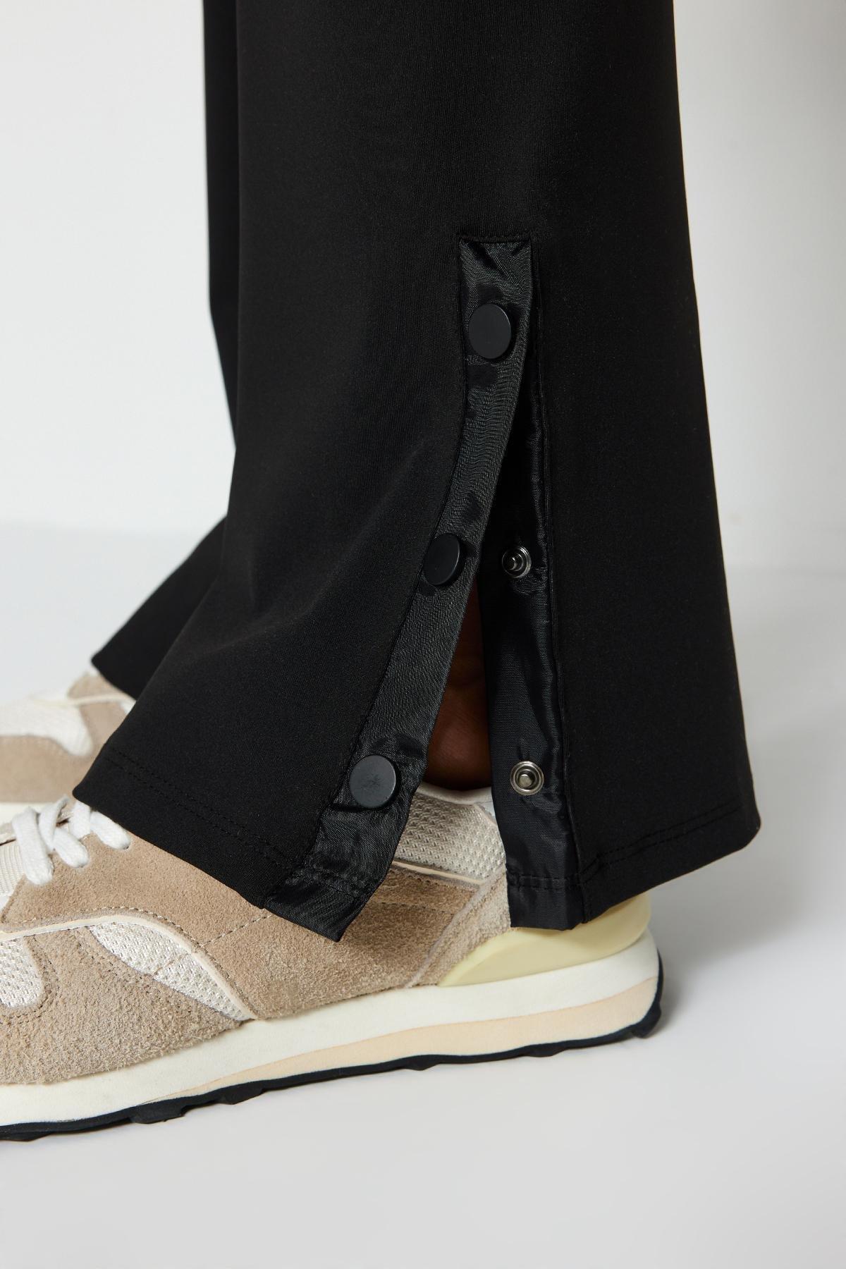 Black Snap-Detail Sports Leggings, , large image number 1