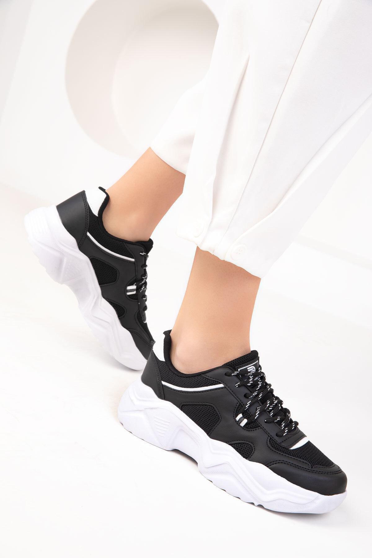 Black Casual Lace-Up Sneakers, , large image number 2