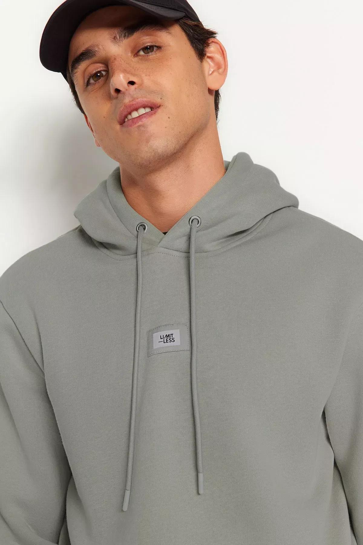 Grey Hooded Long-Sleeve Sweatshirt, C101_3375, large image number 1