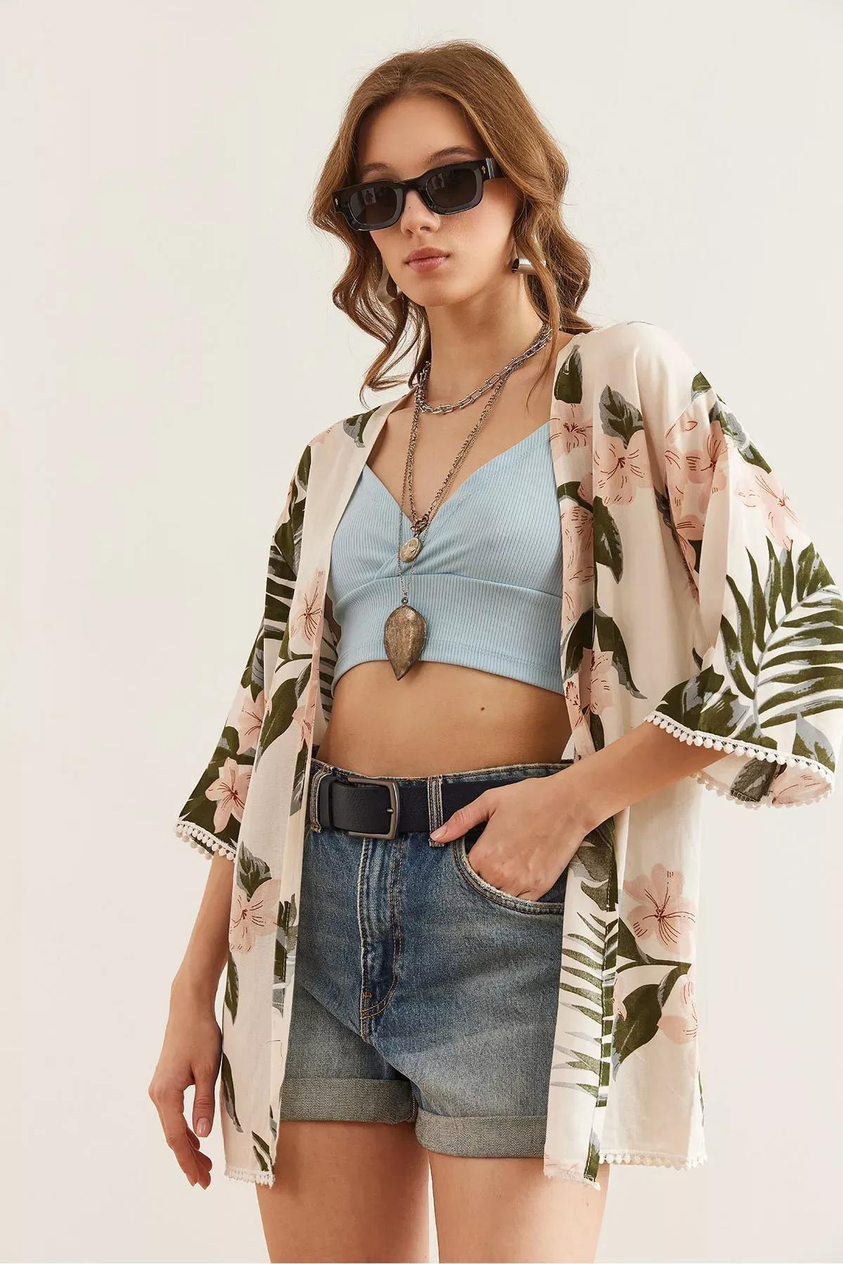 Beige Floral Kimono, , large image number 2