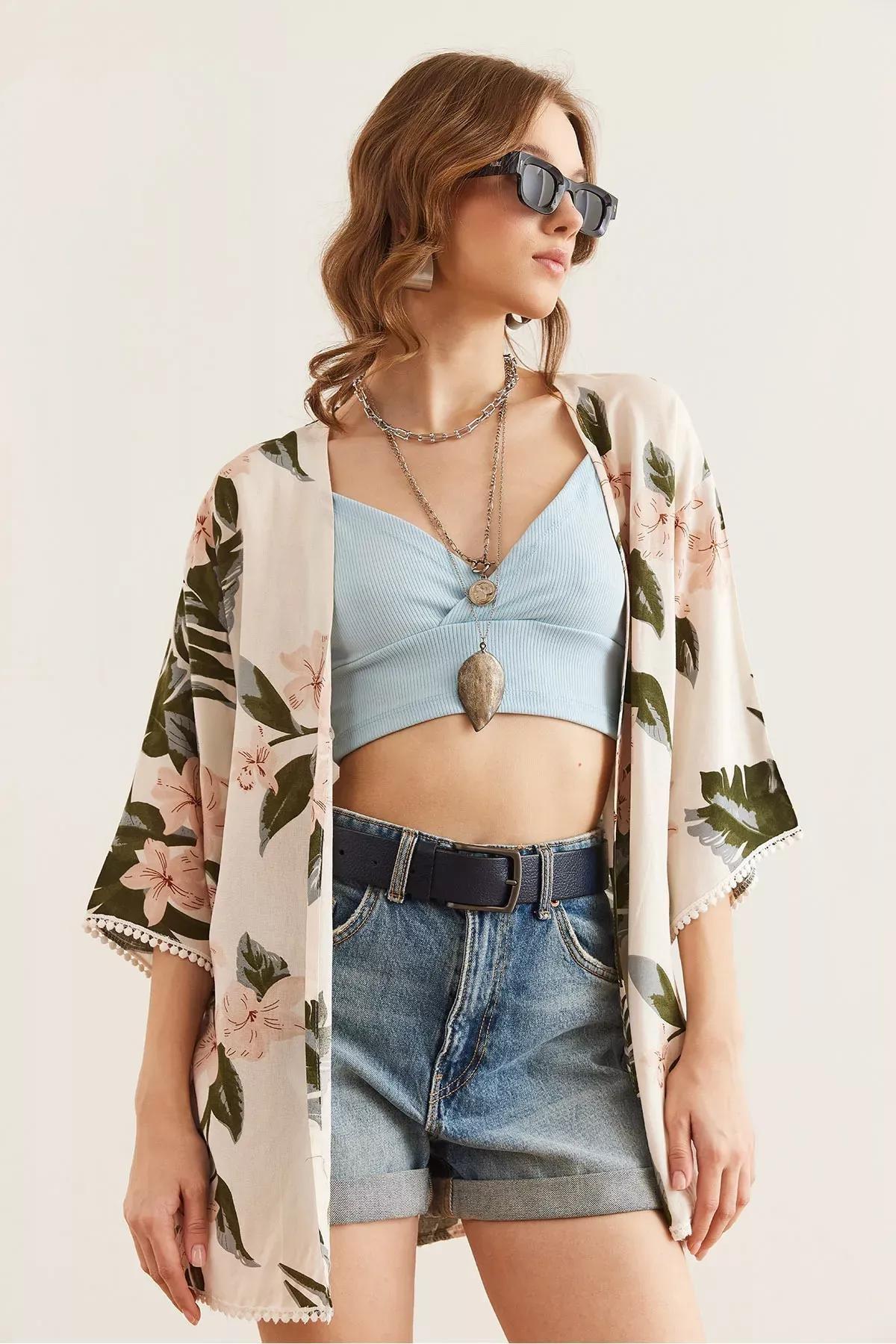 Beige Floral Kimono, , large image number 3
