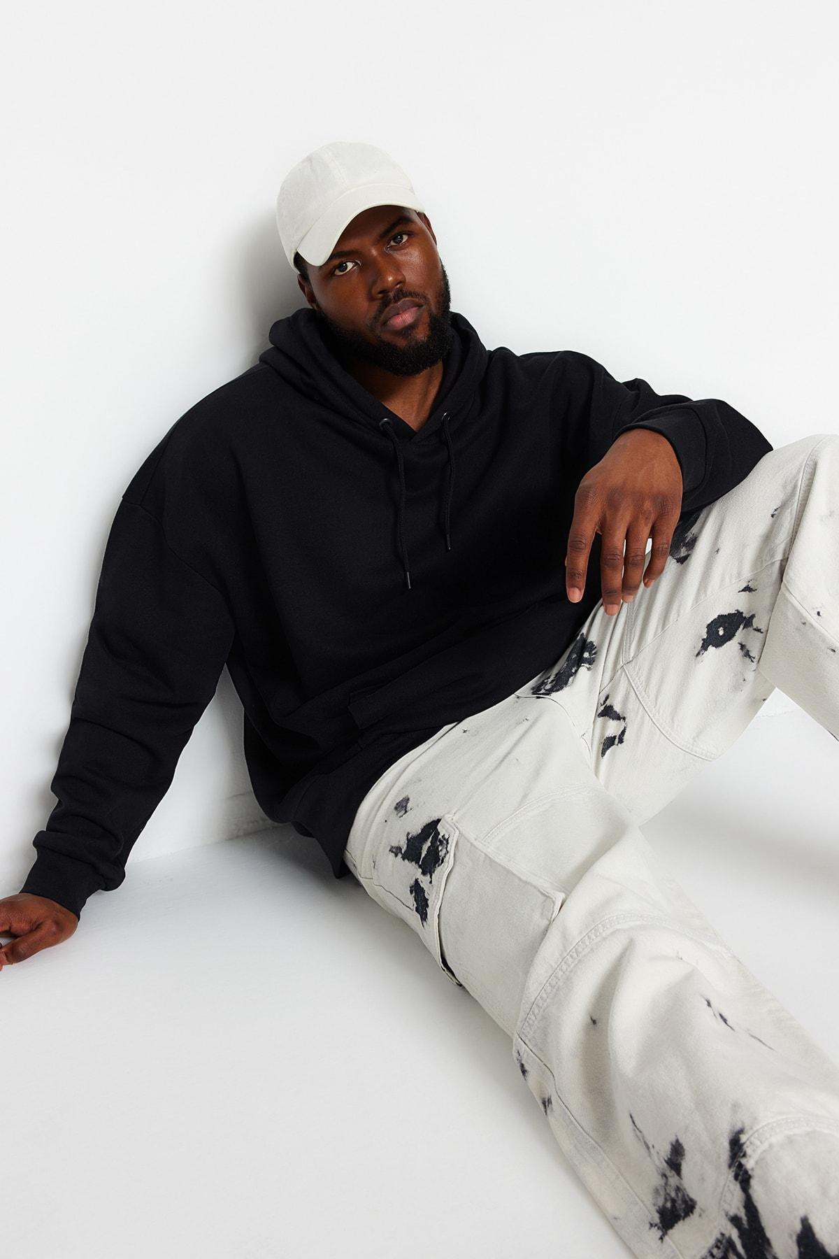 Black Plus Size Oversized Sweater, , large image number 1